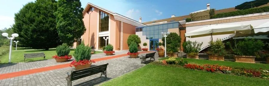 Property building in Antica Postumia