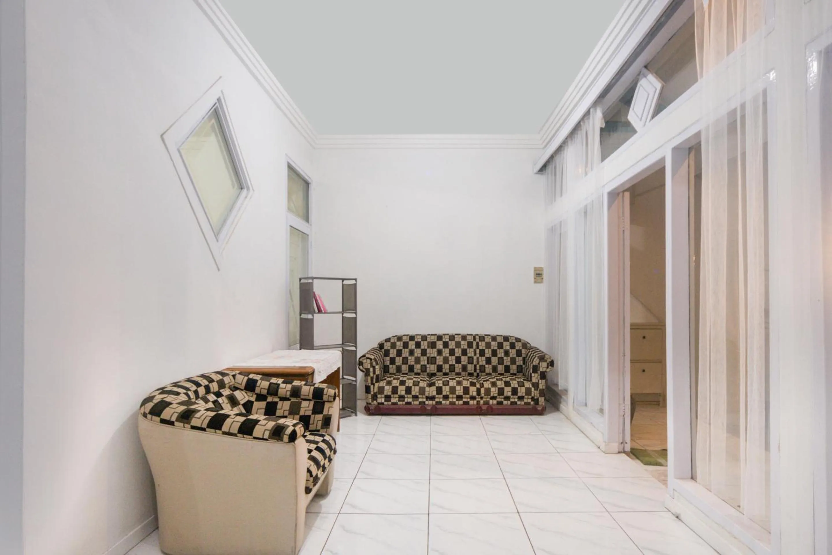 Lobby or reception in OYO Life 3055 Rumah Enin