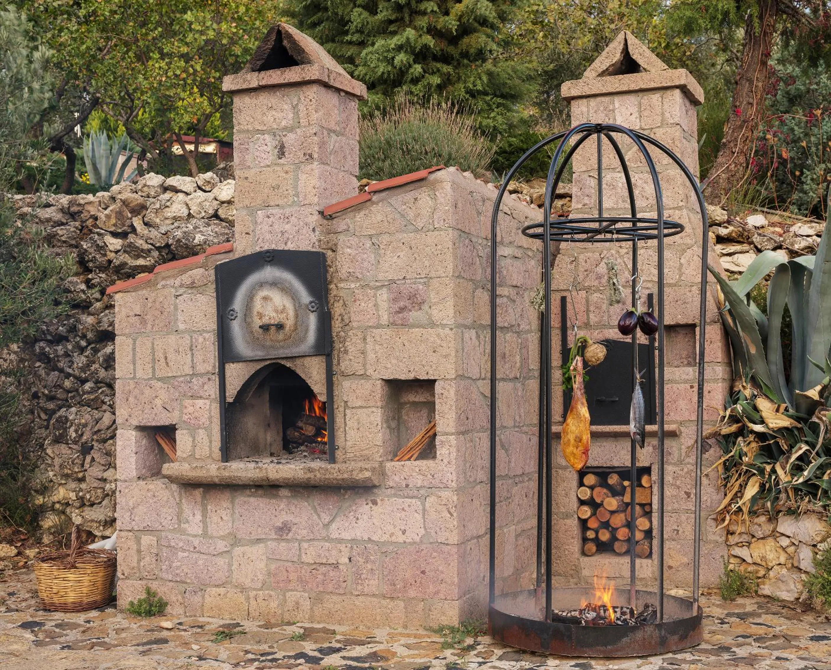 BBQ facilities in Simurg Inn