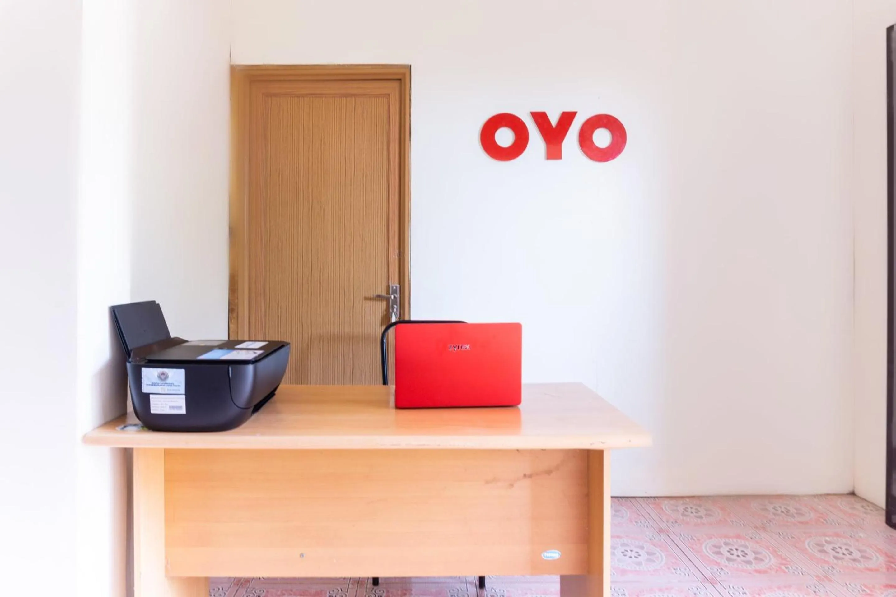 Lobby or reception in Hotel O Semarapura Homestay