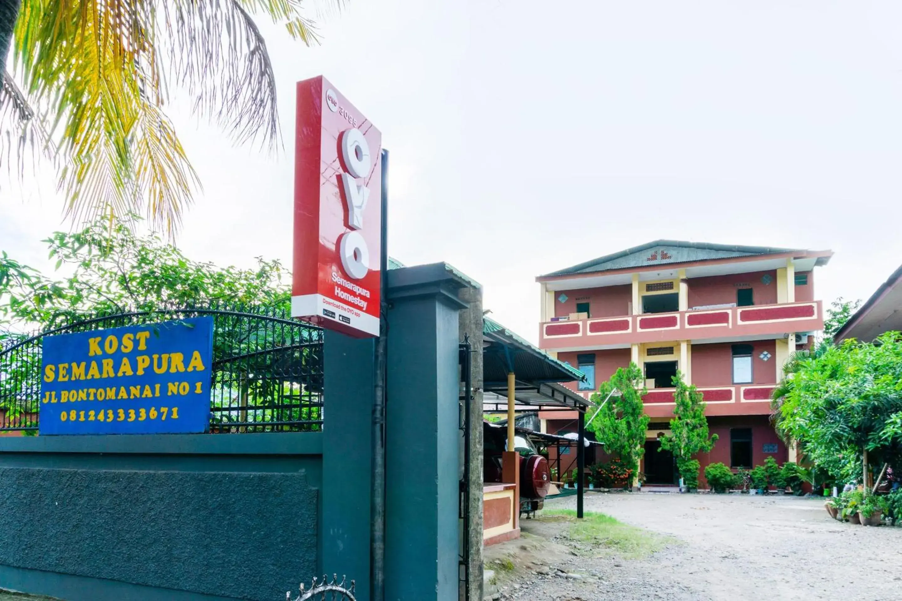 Facade/entrance in Hotel O Semarapura Homestay Facade/entrance in Hotel O Semarapura Homestay