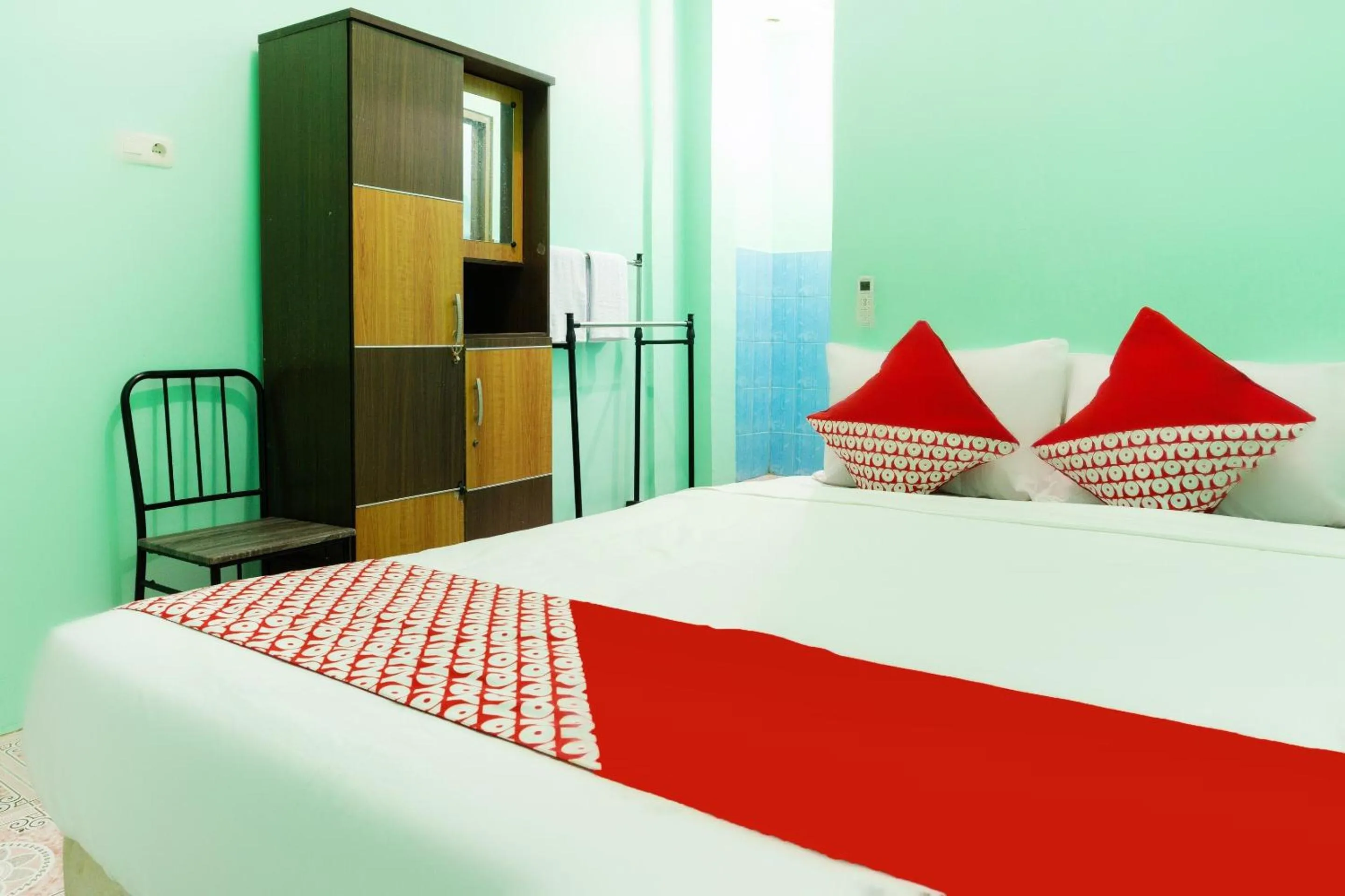 Bedroom, Bed in Hotel O Semarapura Homestay