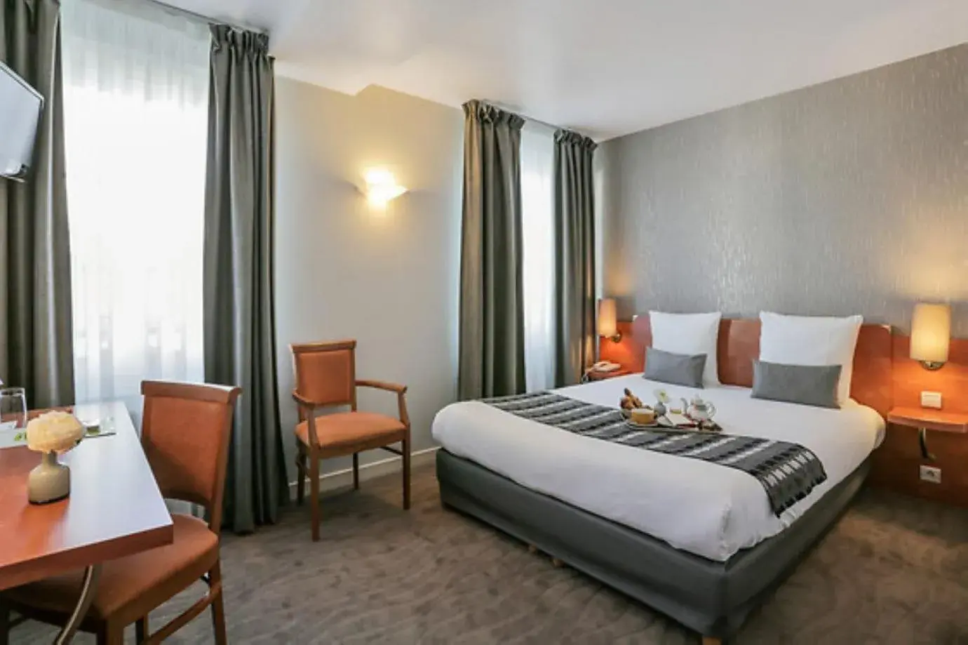 Logis Hôtel Le Pélican & son restaurant Logis Hôtel Le Pélican & son restaurant