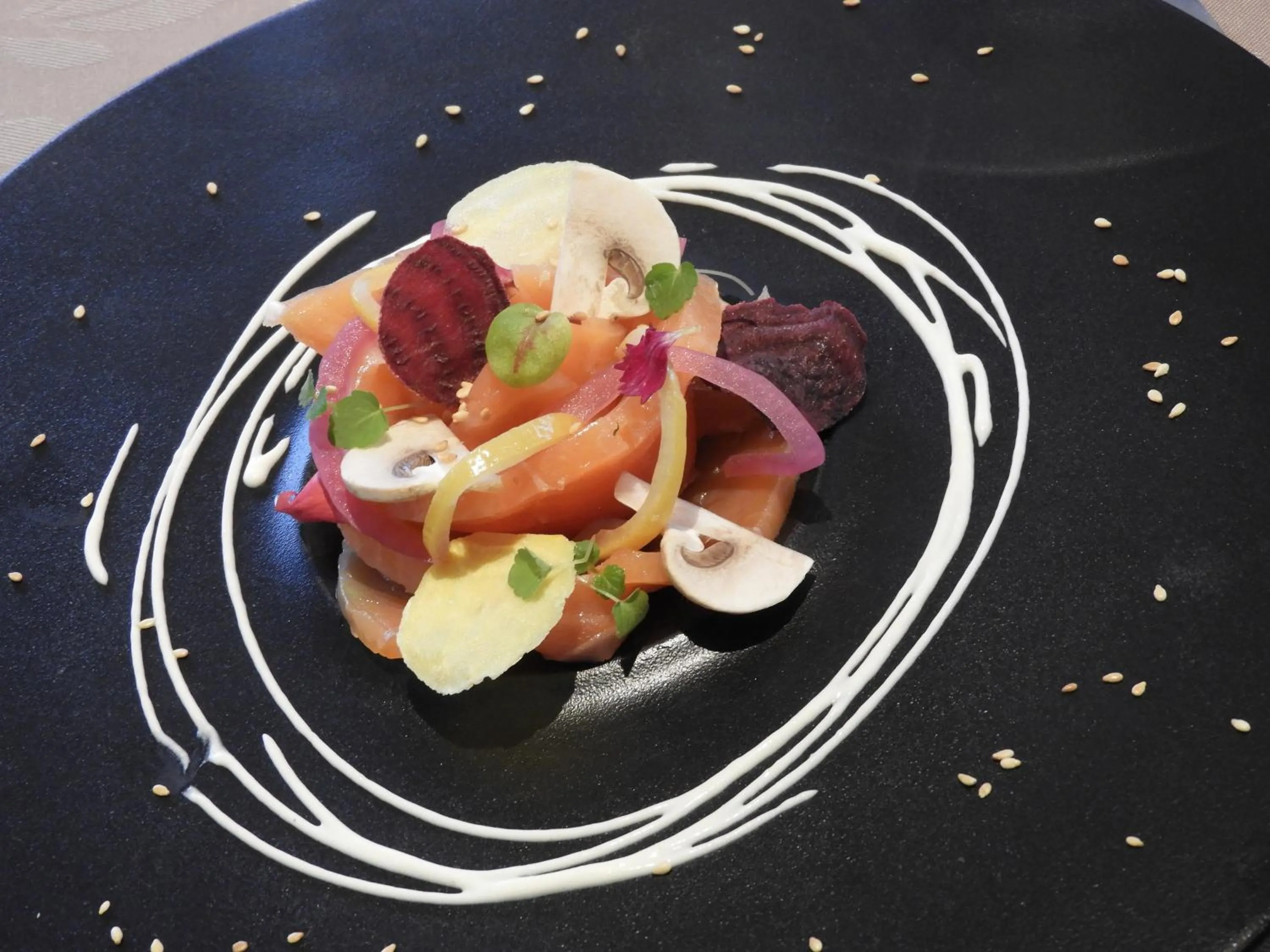 Restaurant/places to eat in Logis Hôtel Le Pélican & son restaurant