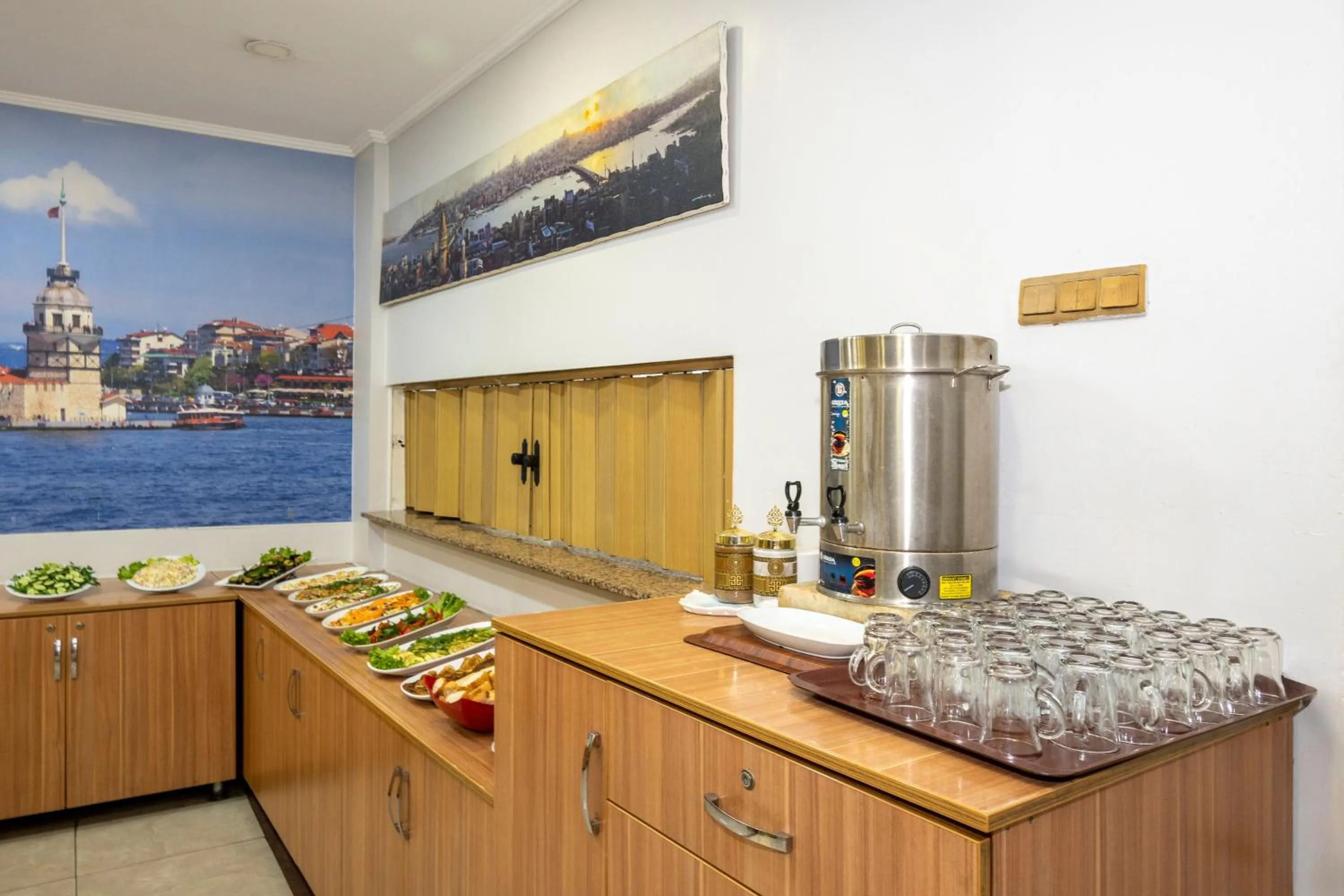 Buffet breakfast in Hotel Simper