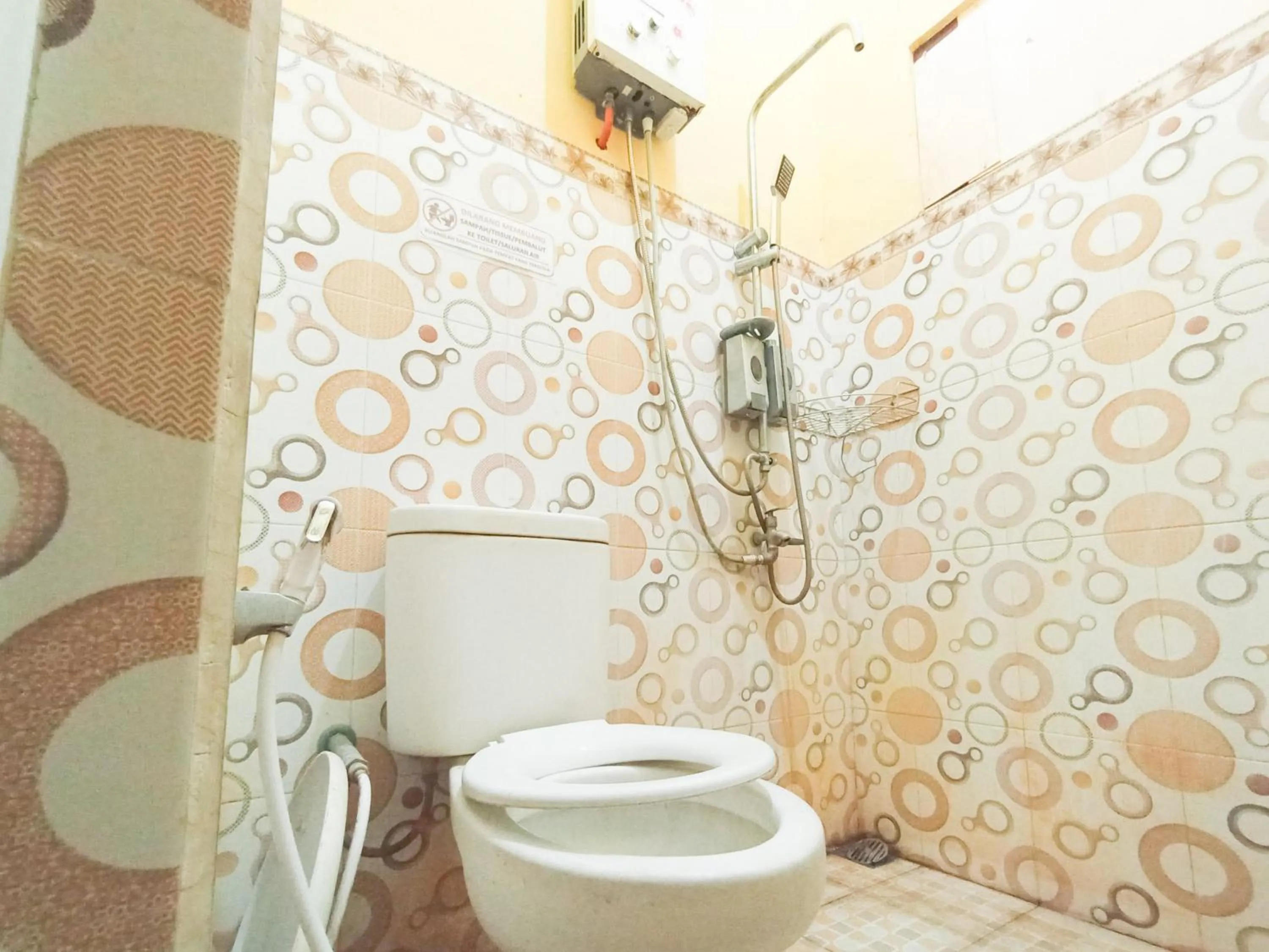 Bathroom in OYO 3100 El Shaday Family Residence