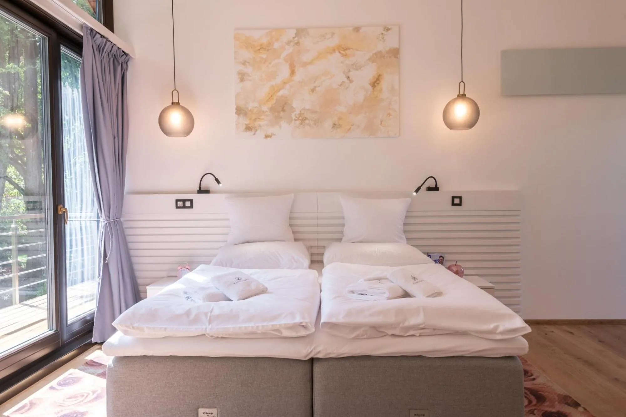 Bed in Resort CATTALEYA