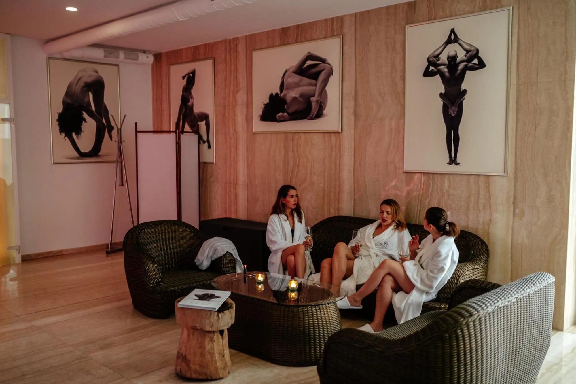 People in Resort CATTALEYA