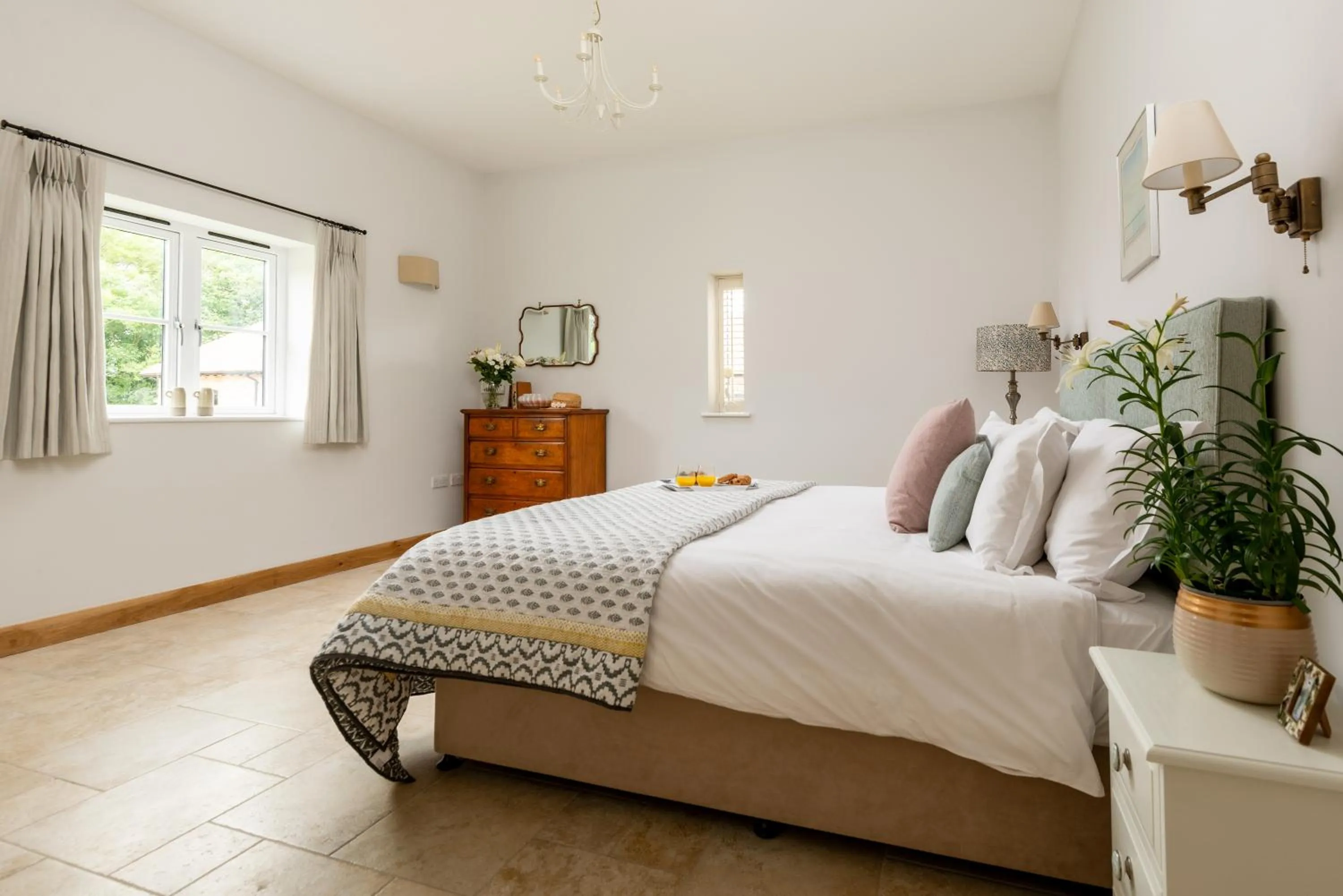 Bed in Barrow Hill Barns