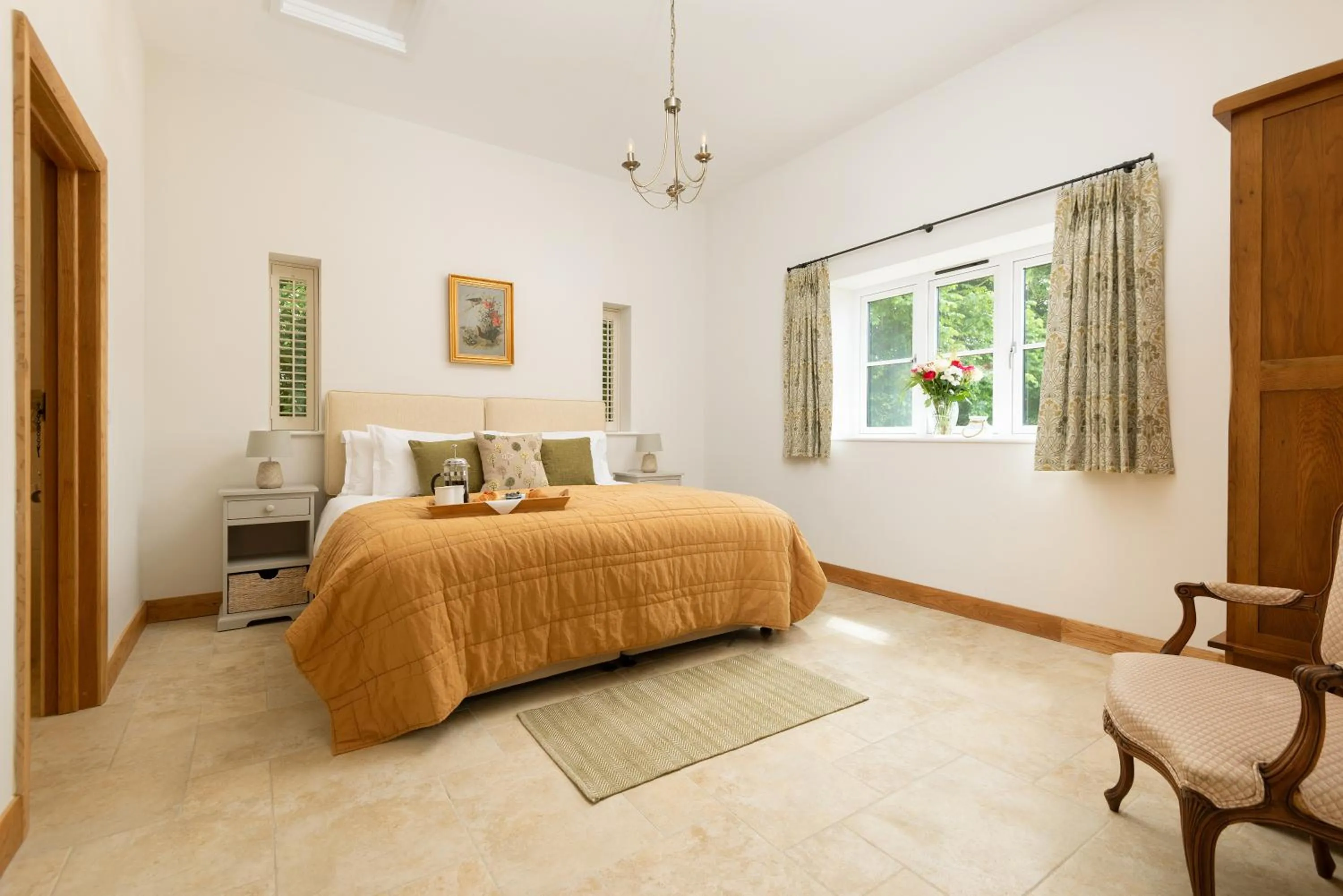 Bed in Barrow Hill Barns
