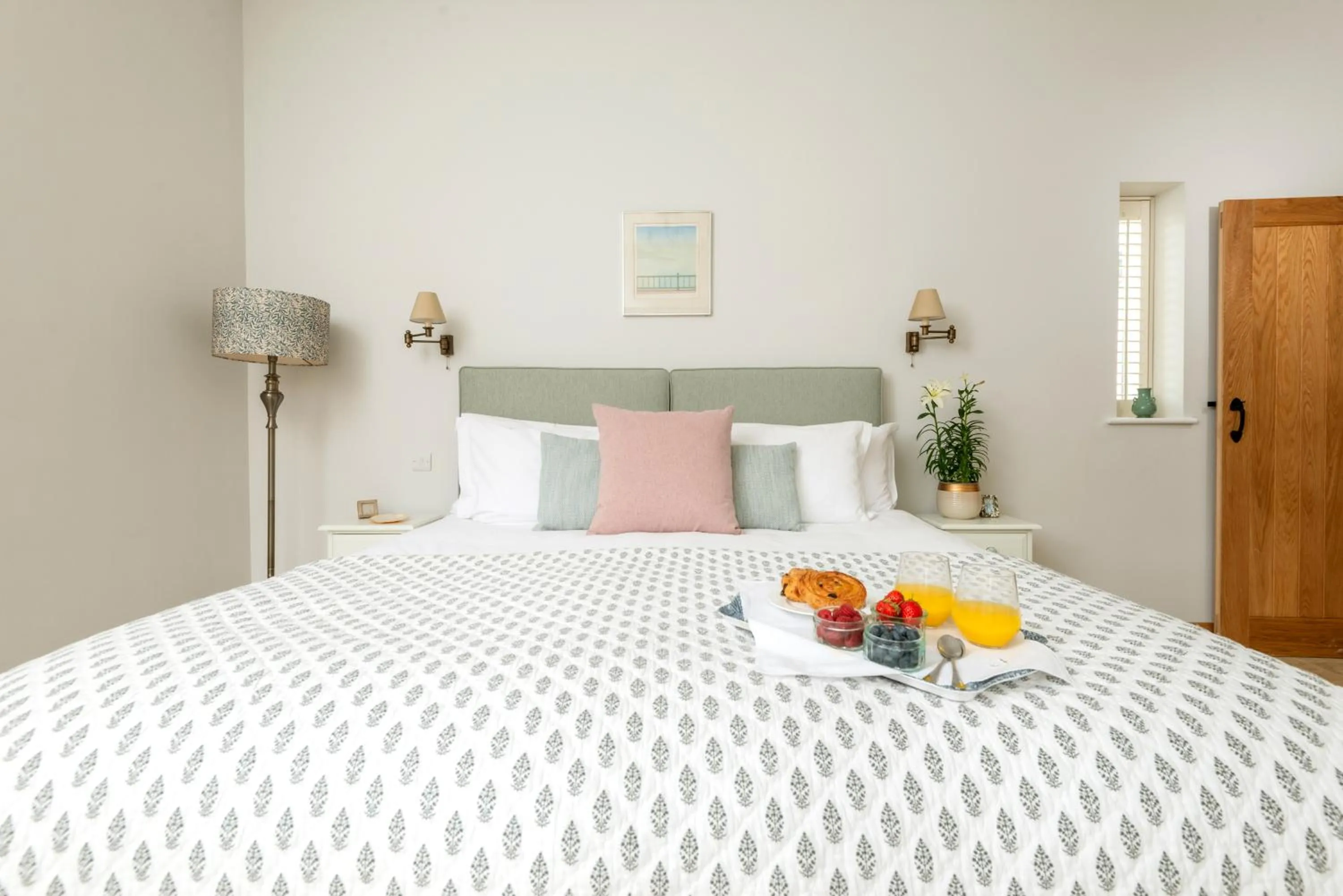 Bed in Barrow Hill Barns