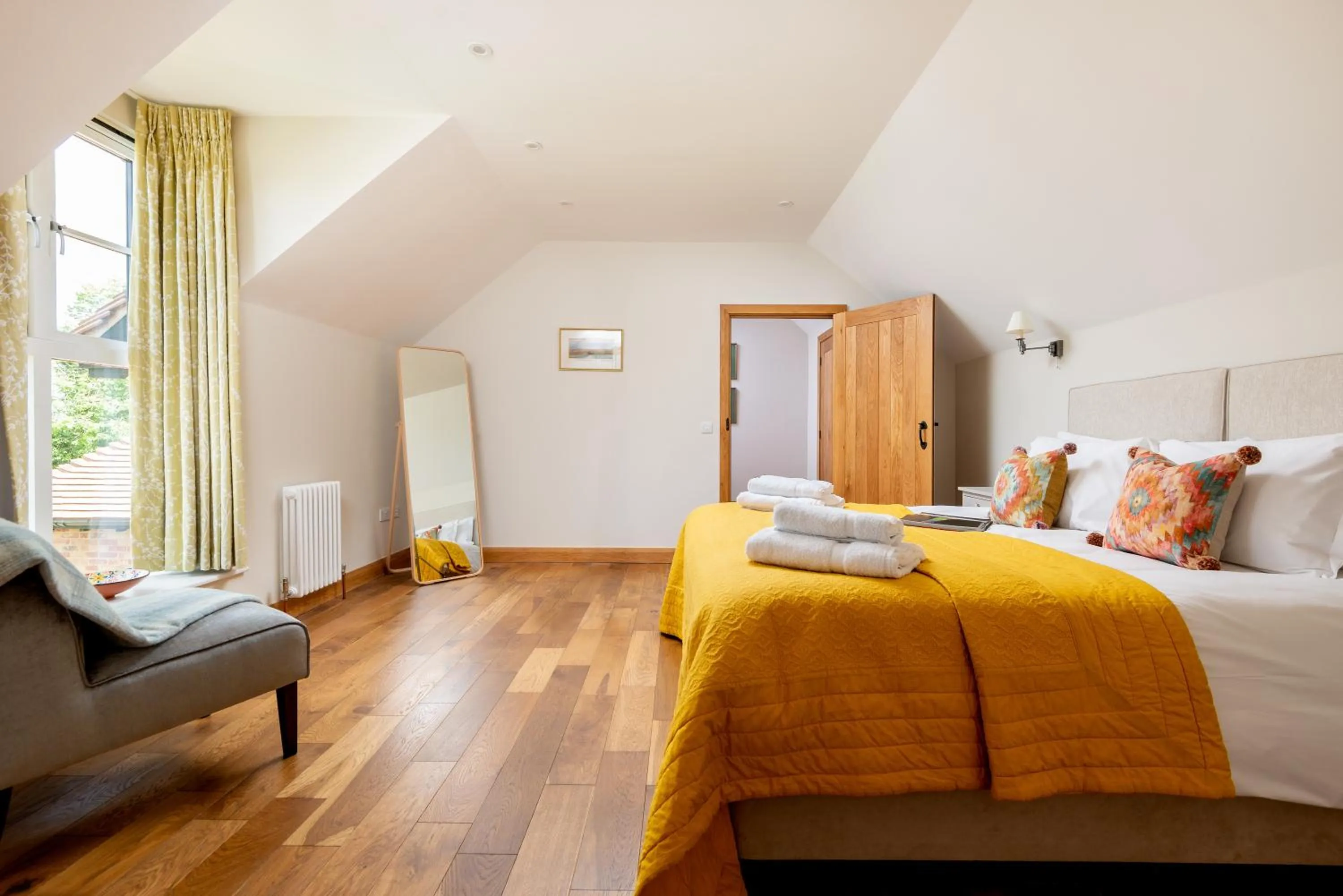 Bed in Barrow Hill Barns