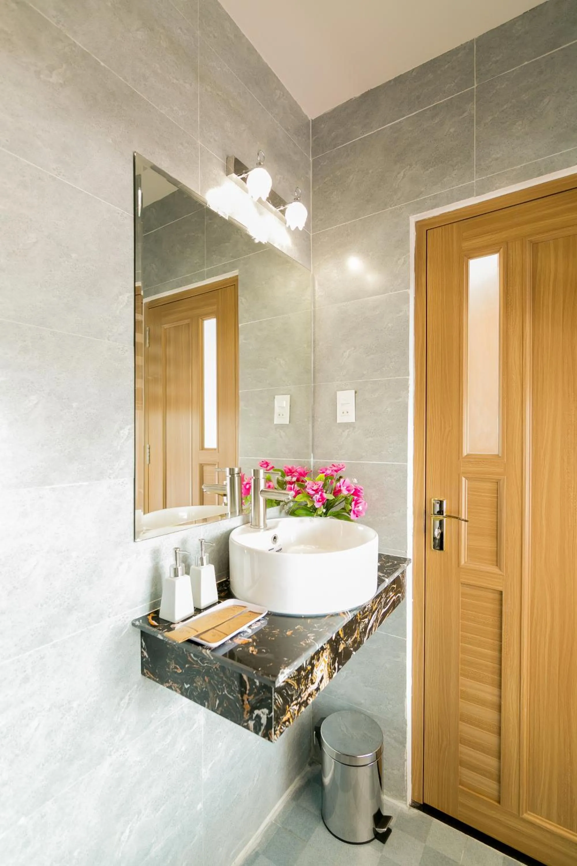 Euro Star Riverside Hotel