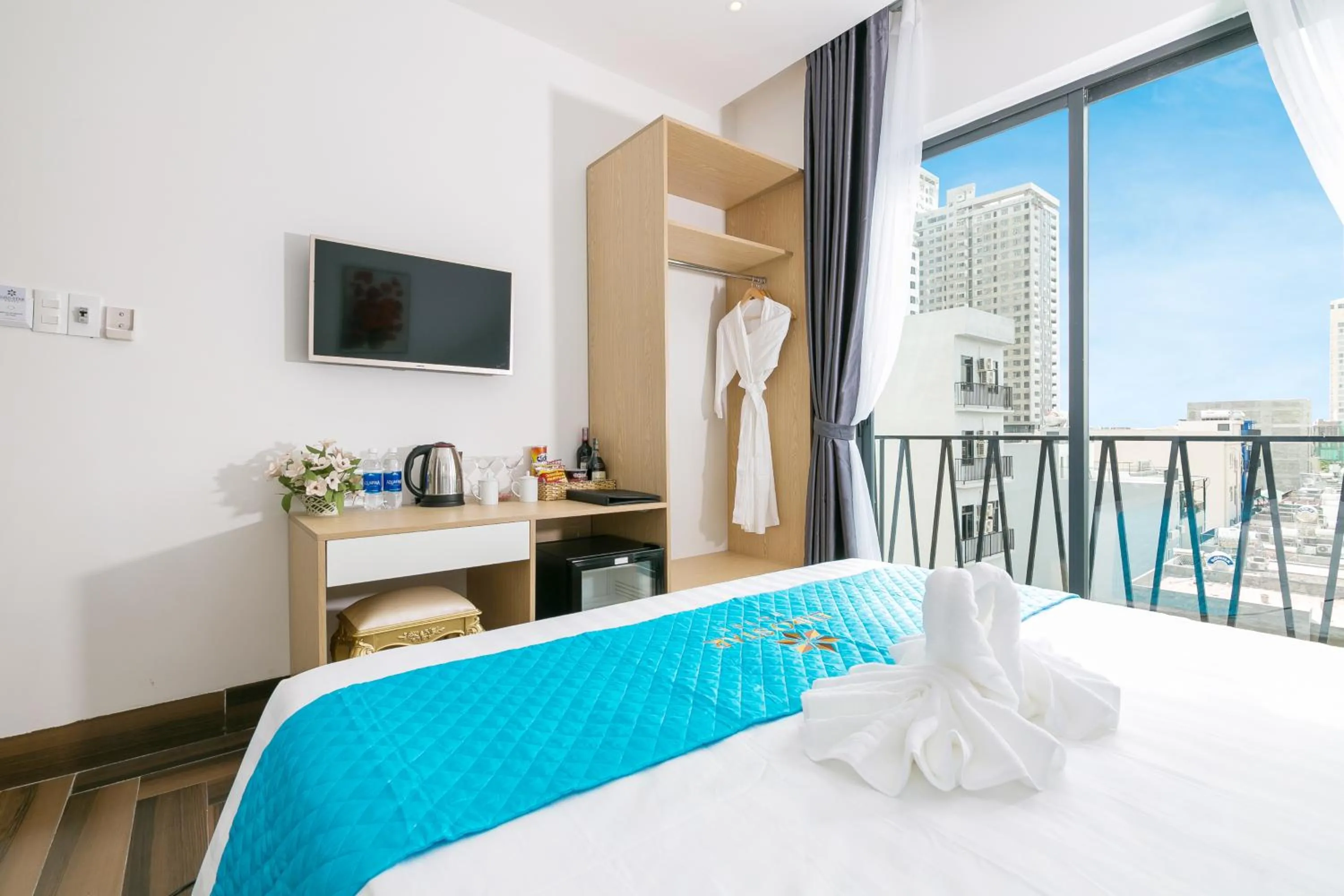 Bed in Euro Star Riverside Hotel