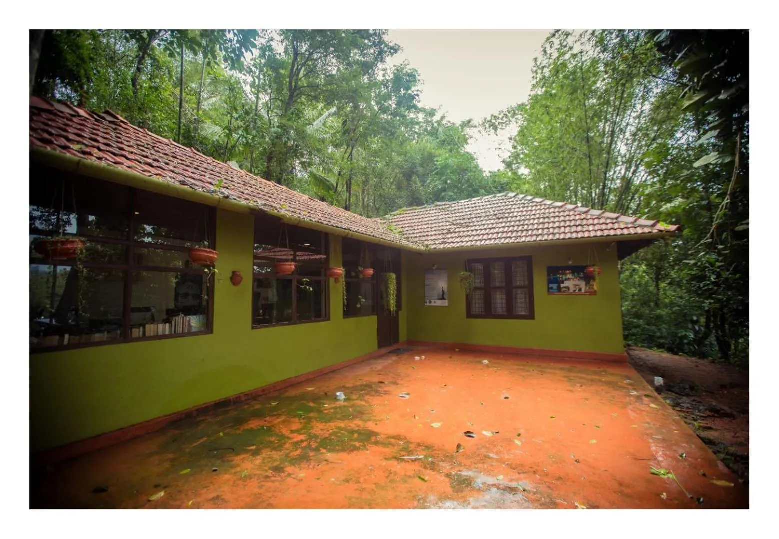 Restaurant/places to eat in Grassroots Wayanad, Valley-view Tents