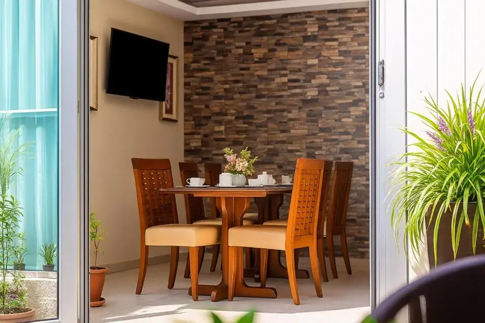 Restaurant/places to eat in Rustaveli Palace Restaurant/places to eat in Rustaveli Palace