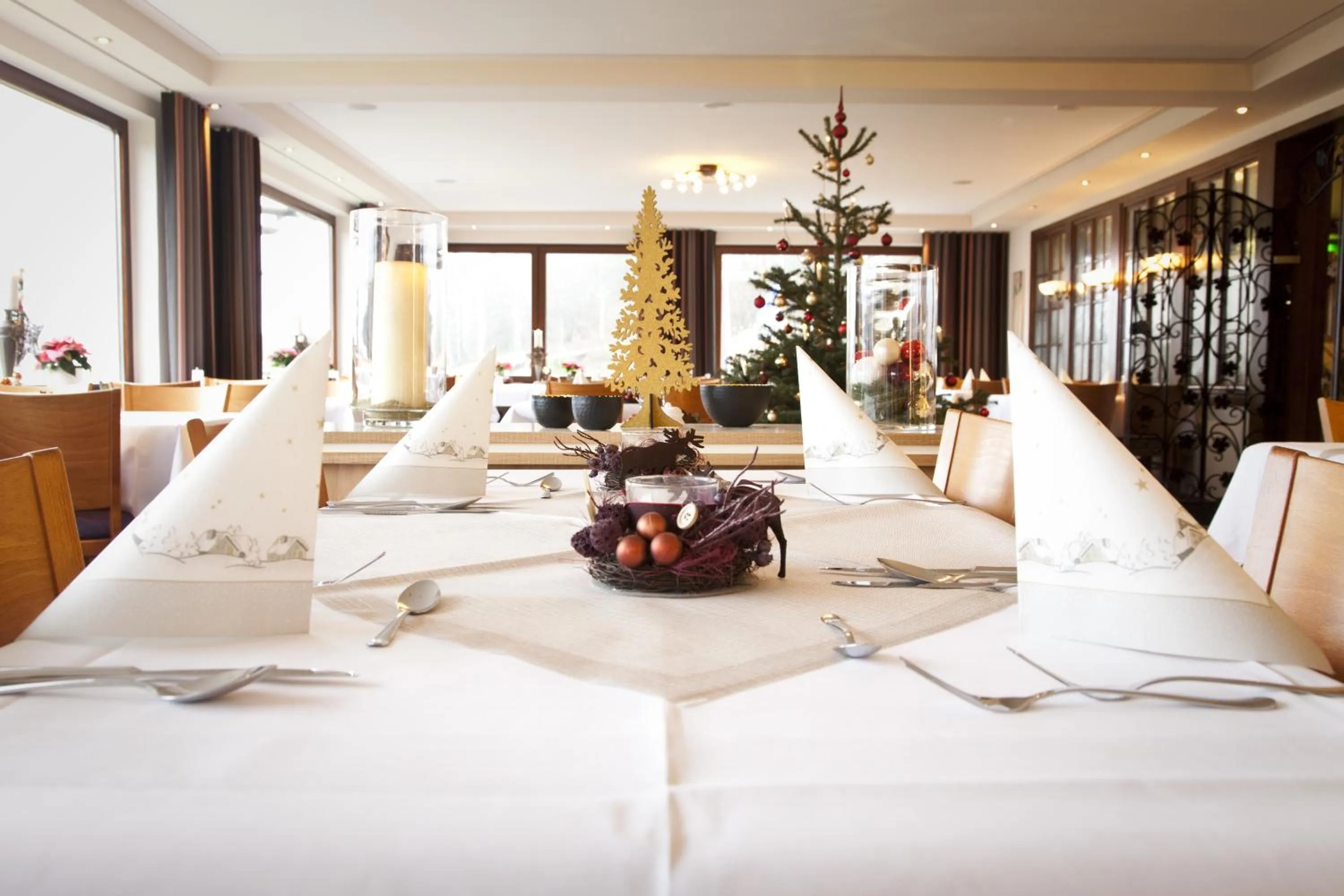 Restaurant/places to eat, Bed in Wald Hotel Willingen