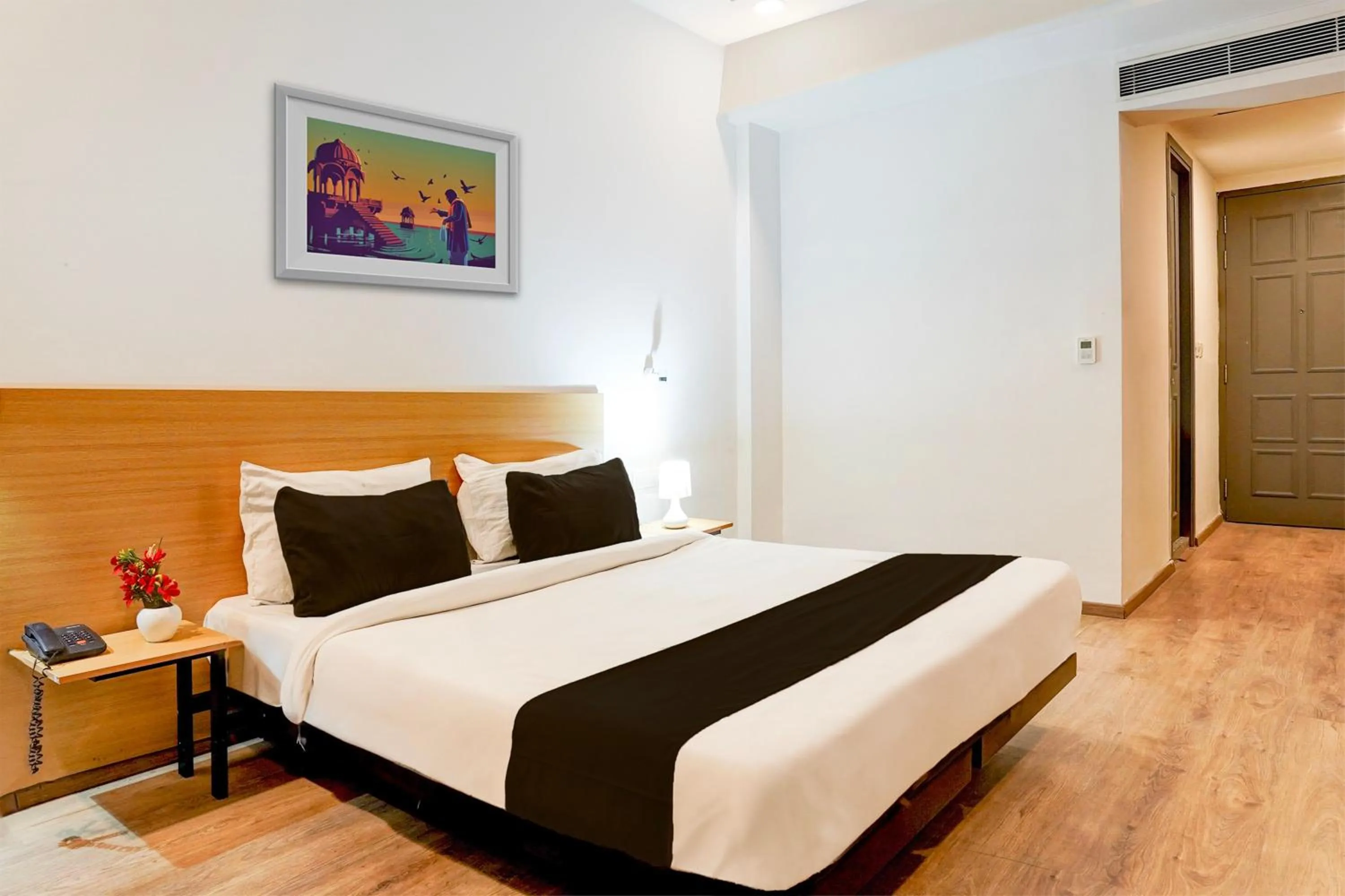 Bedroom, Bed in Super Townhouse Gomti Nagar Matiyari