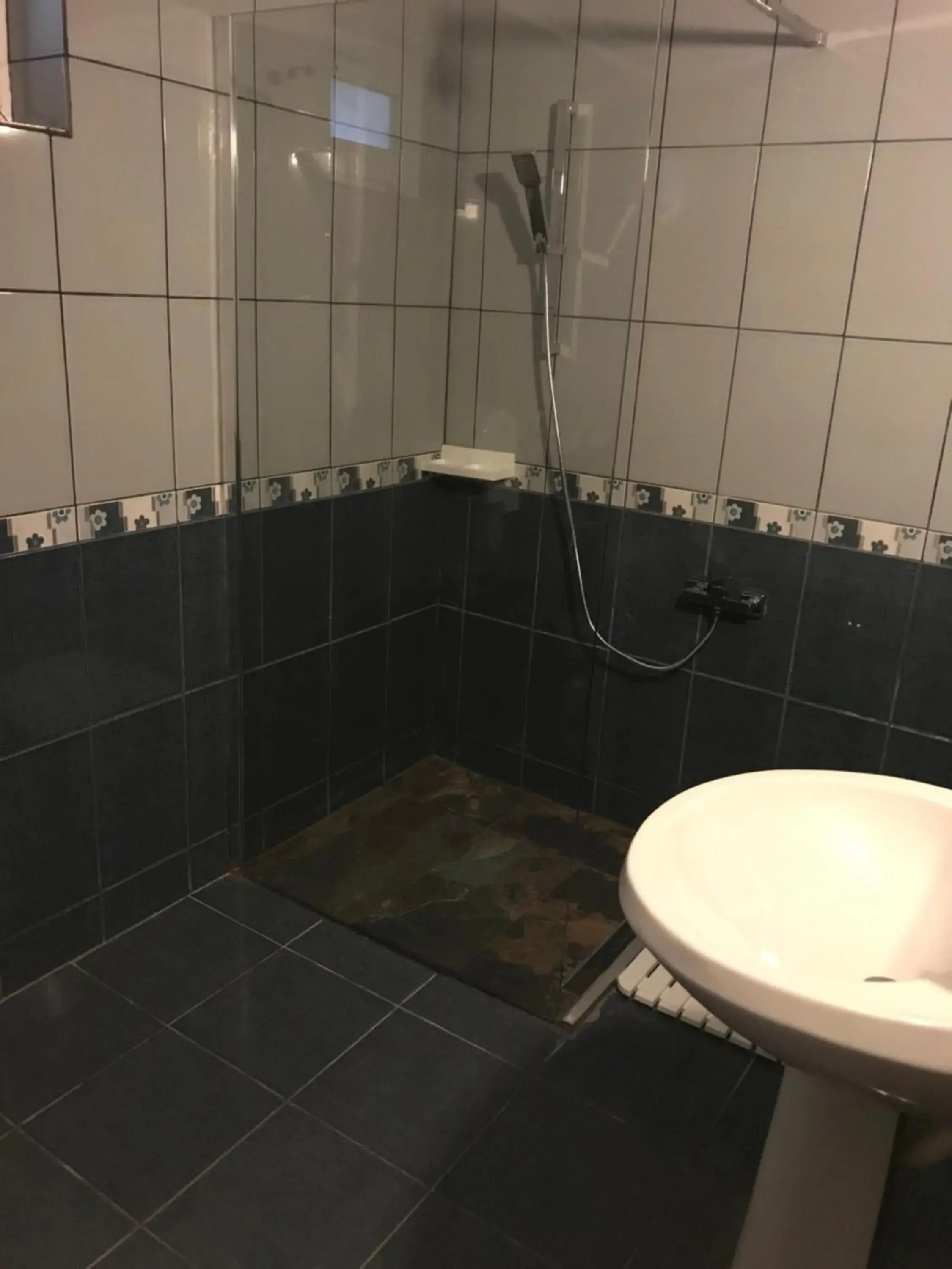 Deluxe Double Room with Balcony in Pensiunea Cerbul Carpatin Deluxe Double Room with Balcony in Pensiunea Cerbul Carpatin