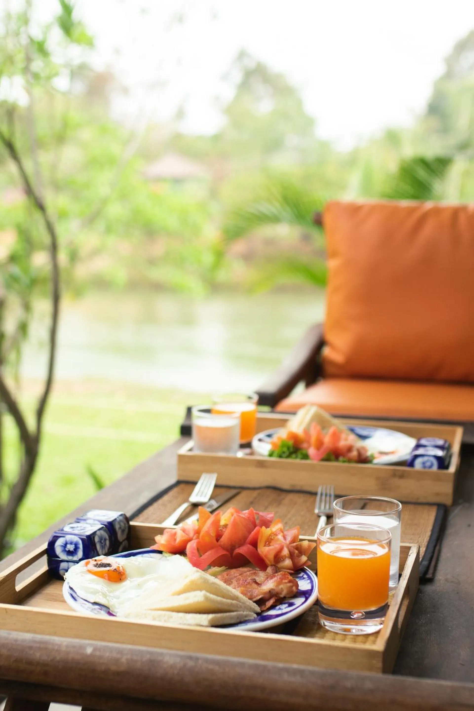 Food and drinks in Khla Lodge