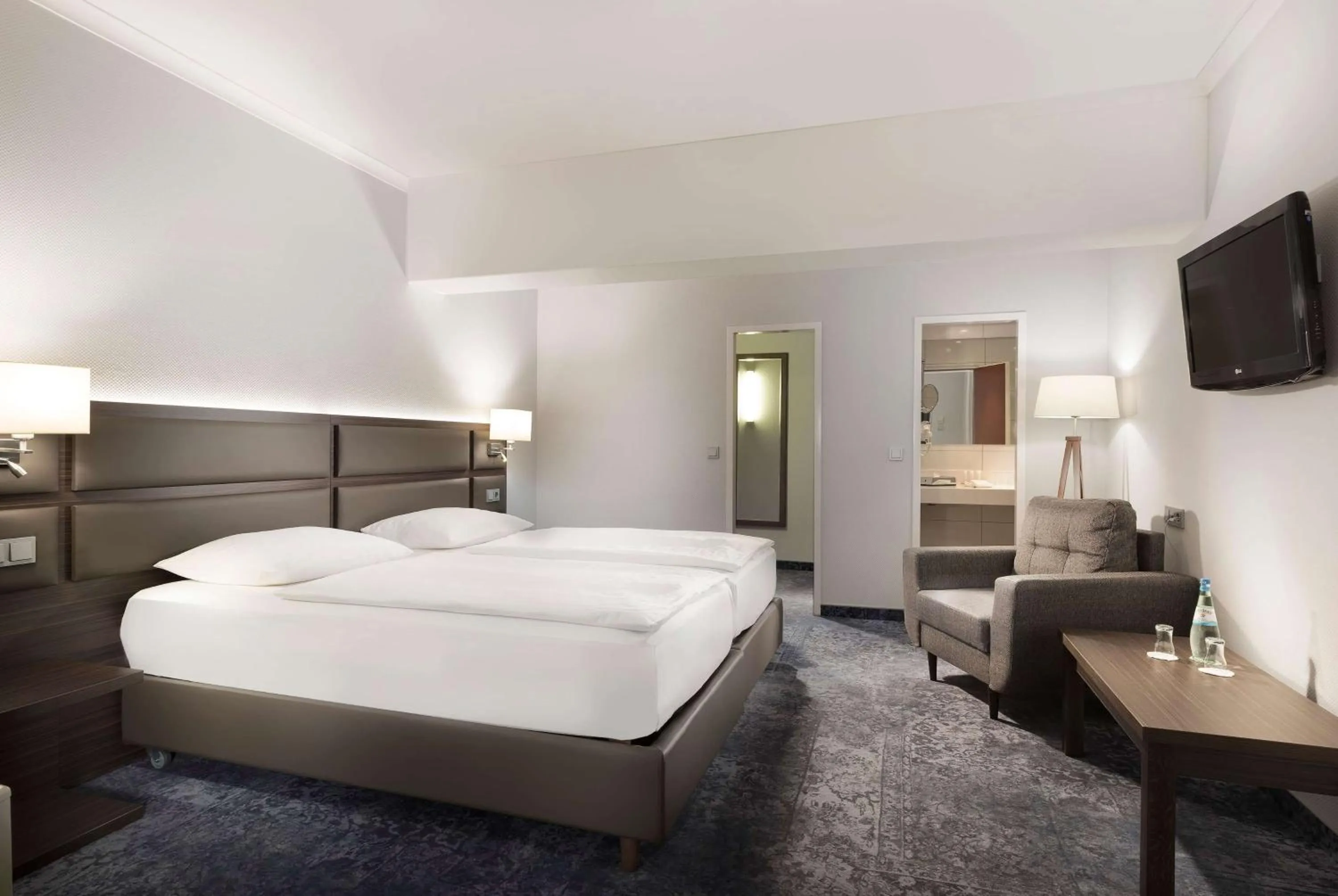 Photo of the whole room in Wyndham Köln