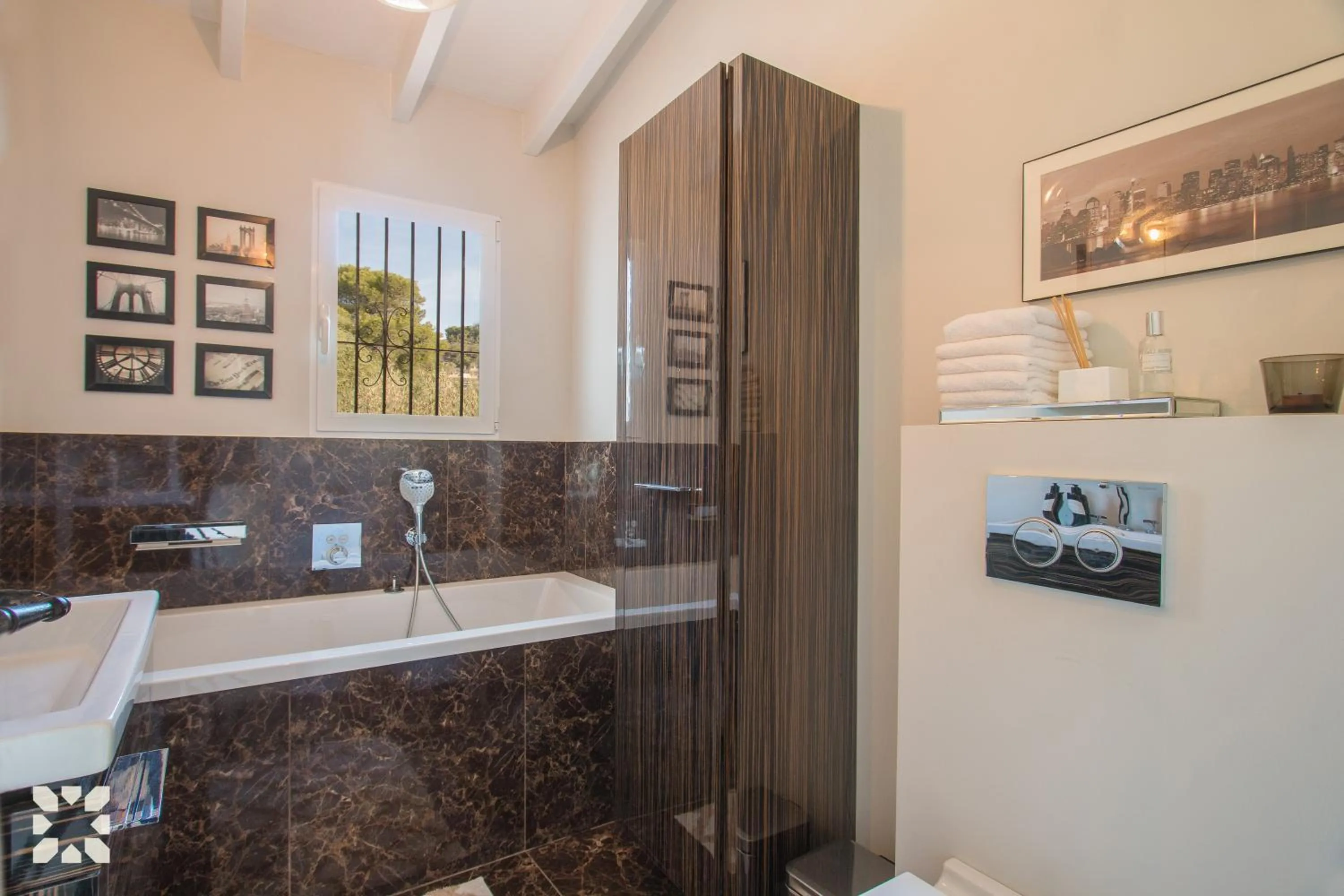 Bathroom in Villa Malawi by Abahana Villas