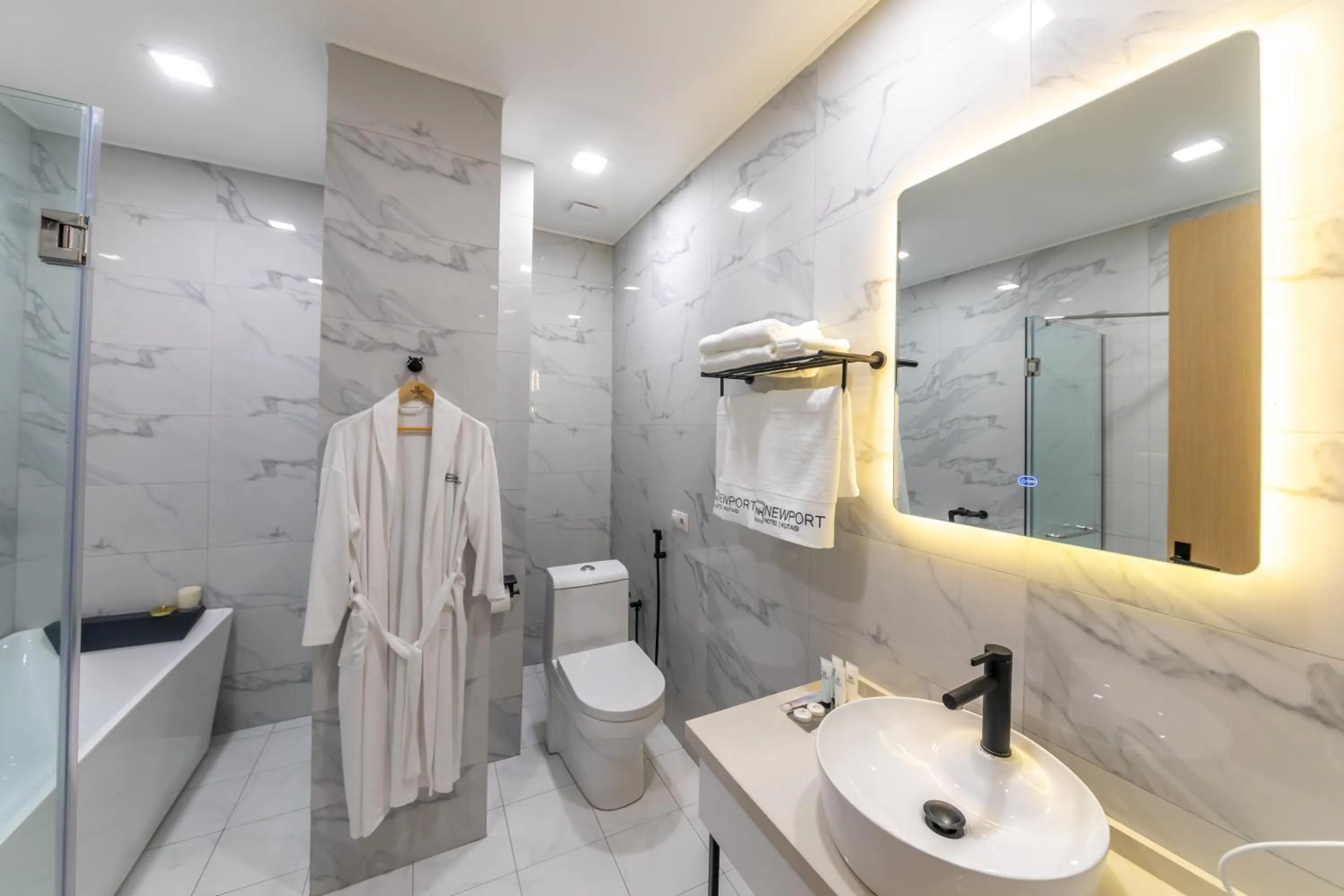 Toilet in Newport Hotel Kutaisi