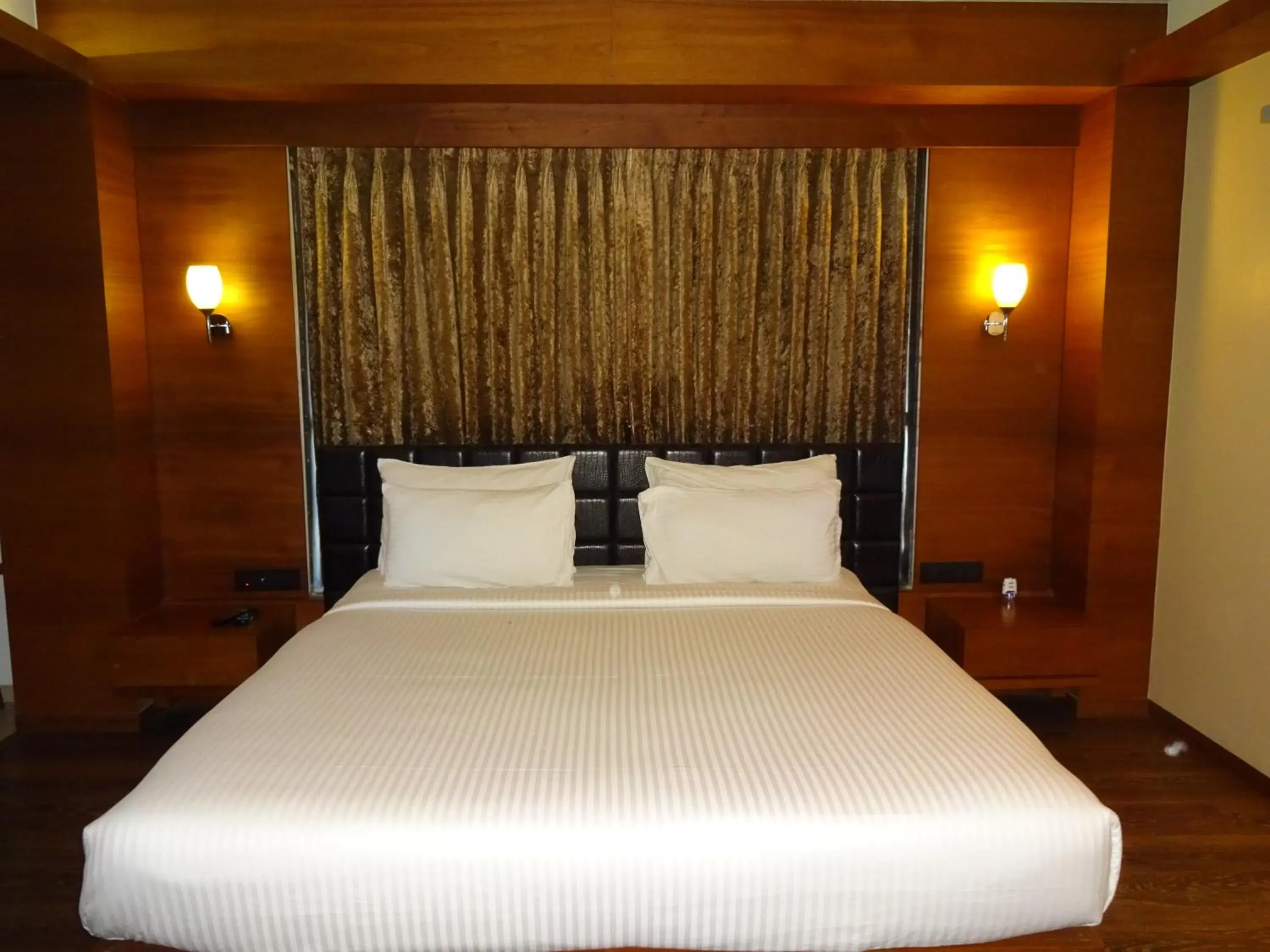 Bed in Hotel Cosmopolitan Bed in Hotel Cosmopolitan