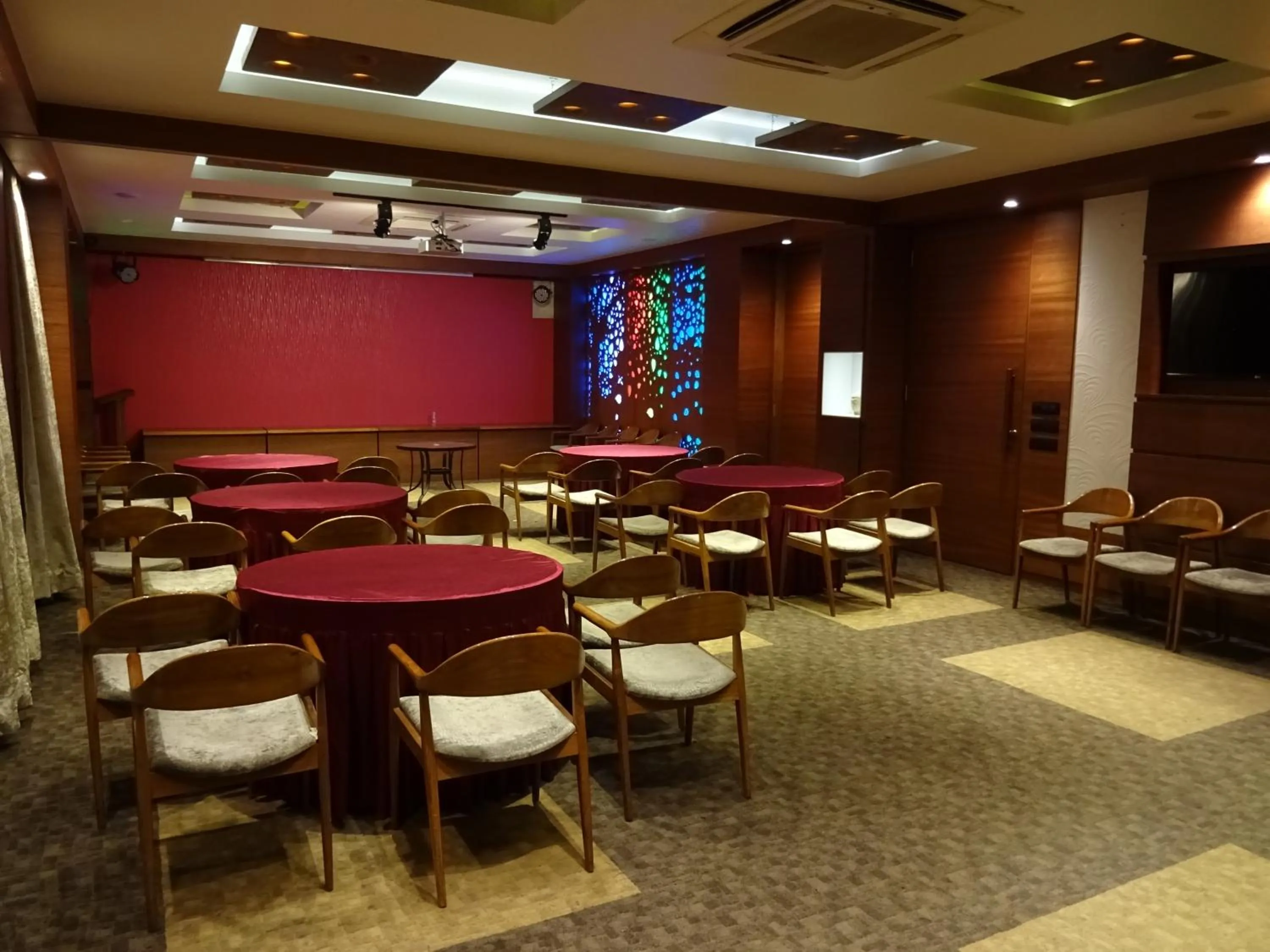 Banquet/Function facilities in Hotel Cosmopolitan