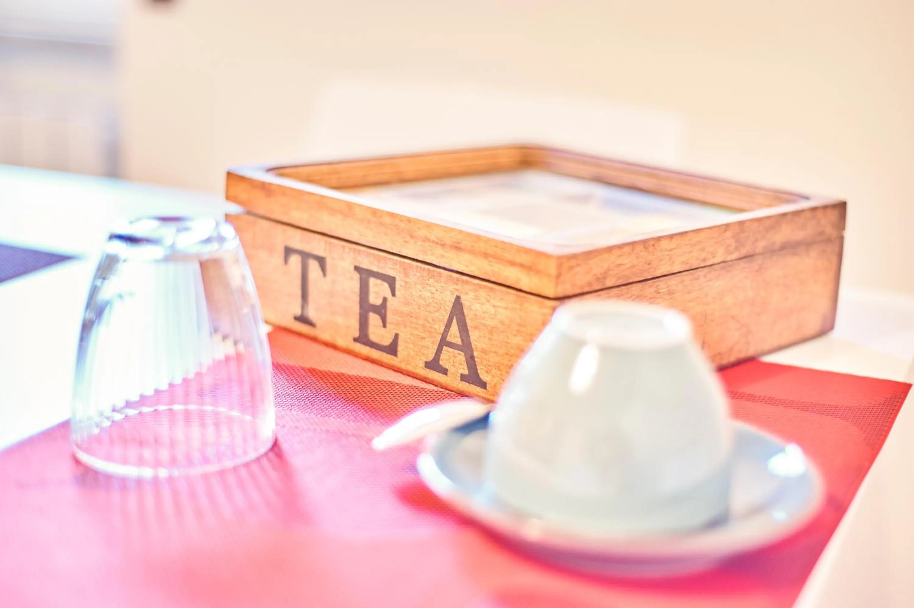 Coffee/tea facilities in Tidu's home B&B