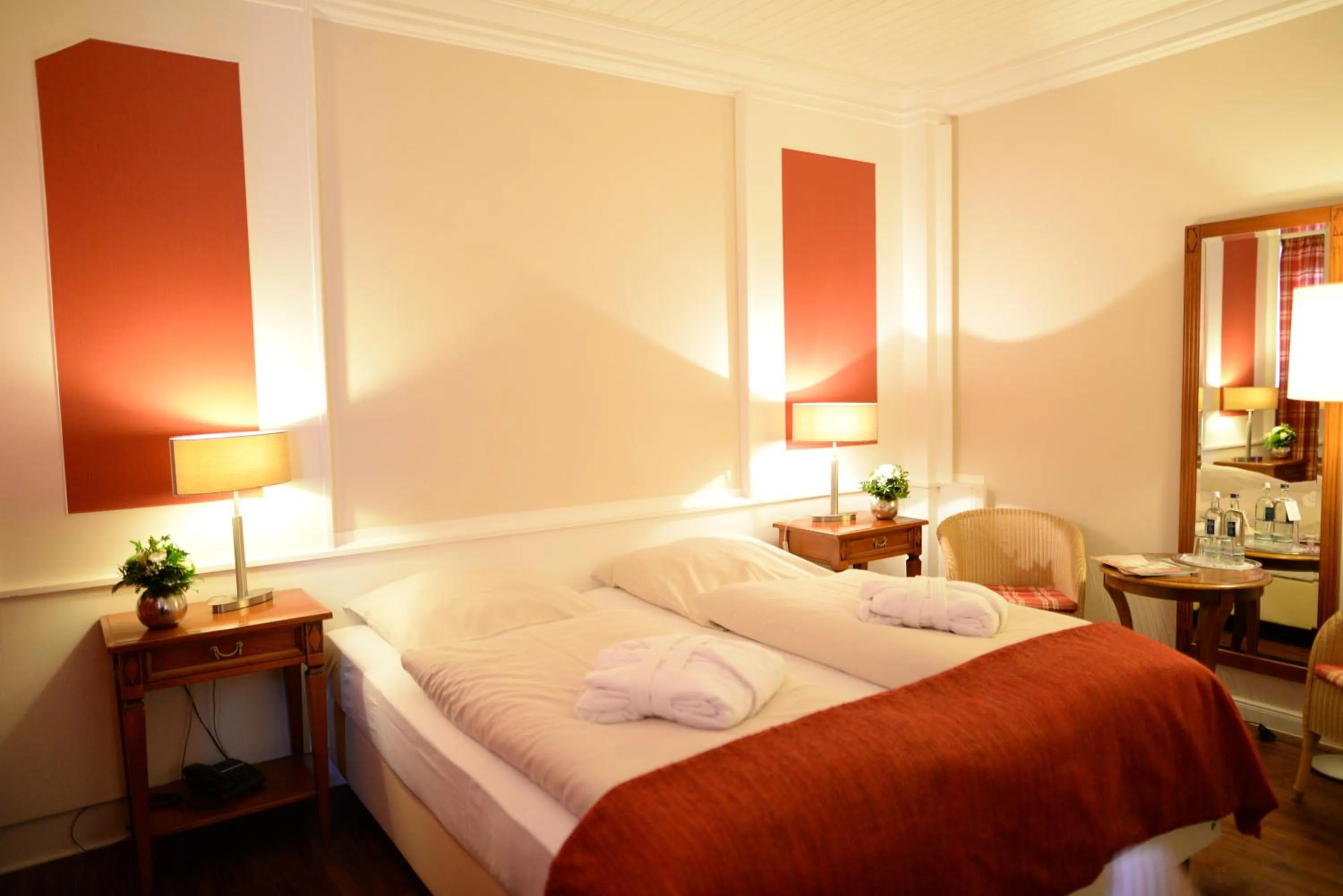 Photo of the whole room, Bed in Gut Altona