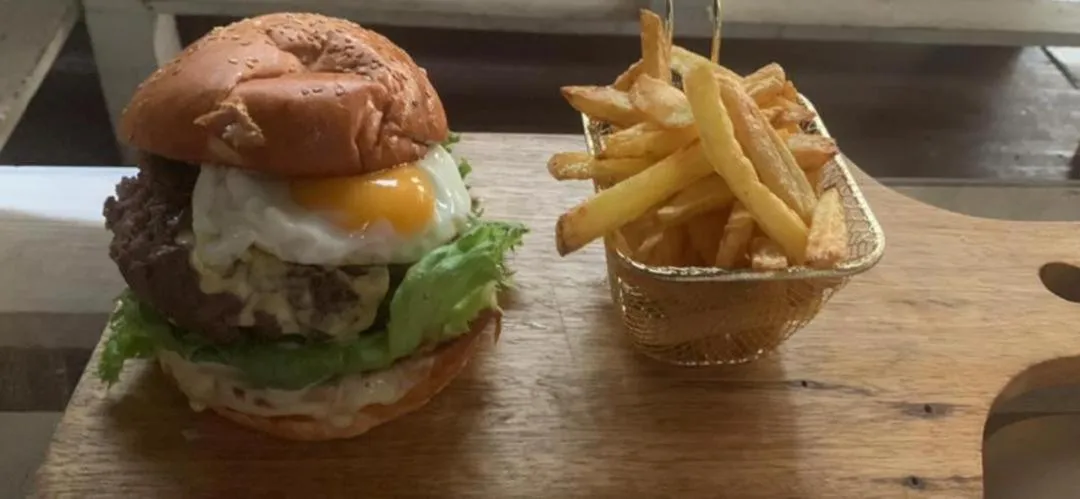 Food and drinks in Casa Mara Dakar