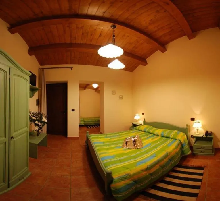Photo of the whole room, Bed in Turismo Rurale Al Benefizio
