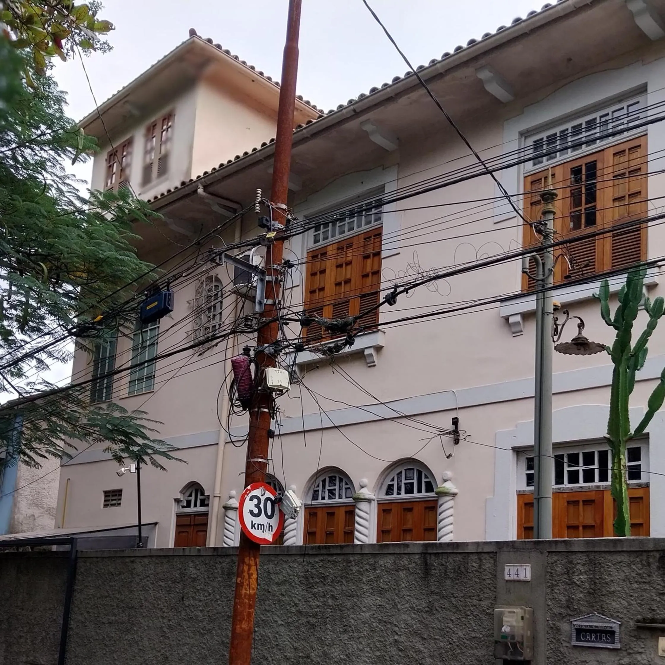 Property building in Santa Teresa Junto à Natureza