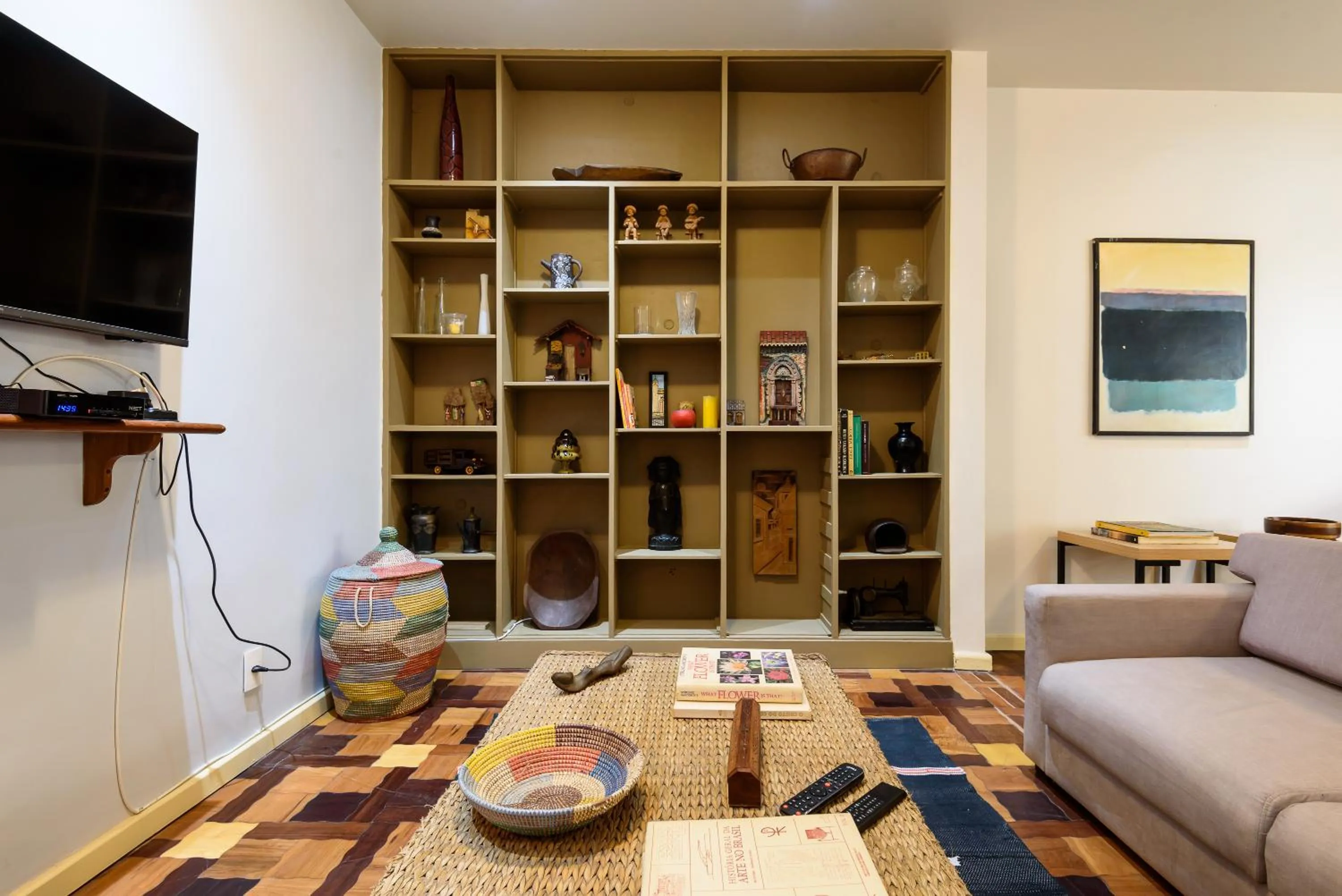 Communal lounge/ TV room in Santa Teresa Junto à Natureza