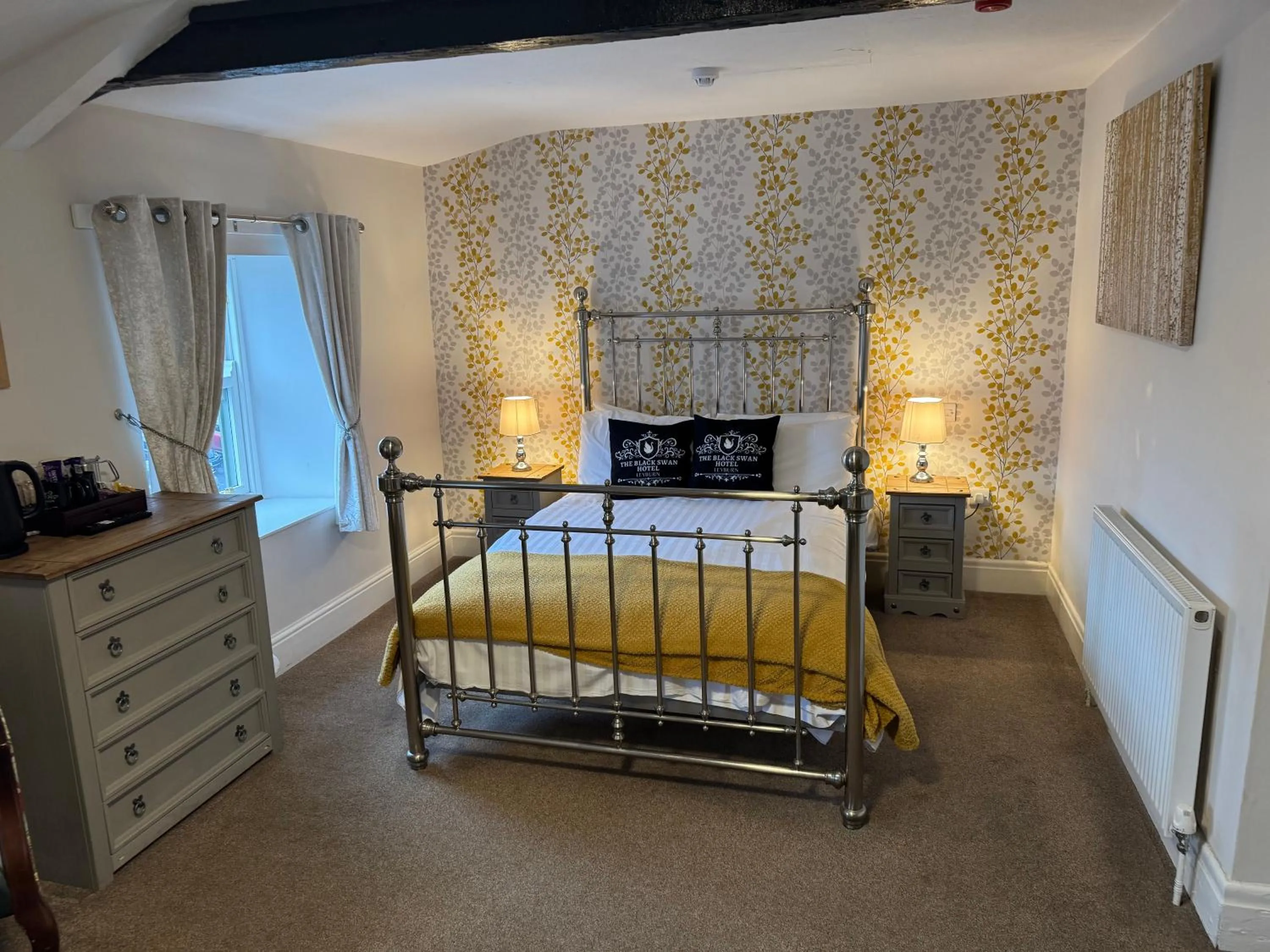 Bedroom in The Black Swan Hotel