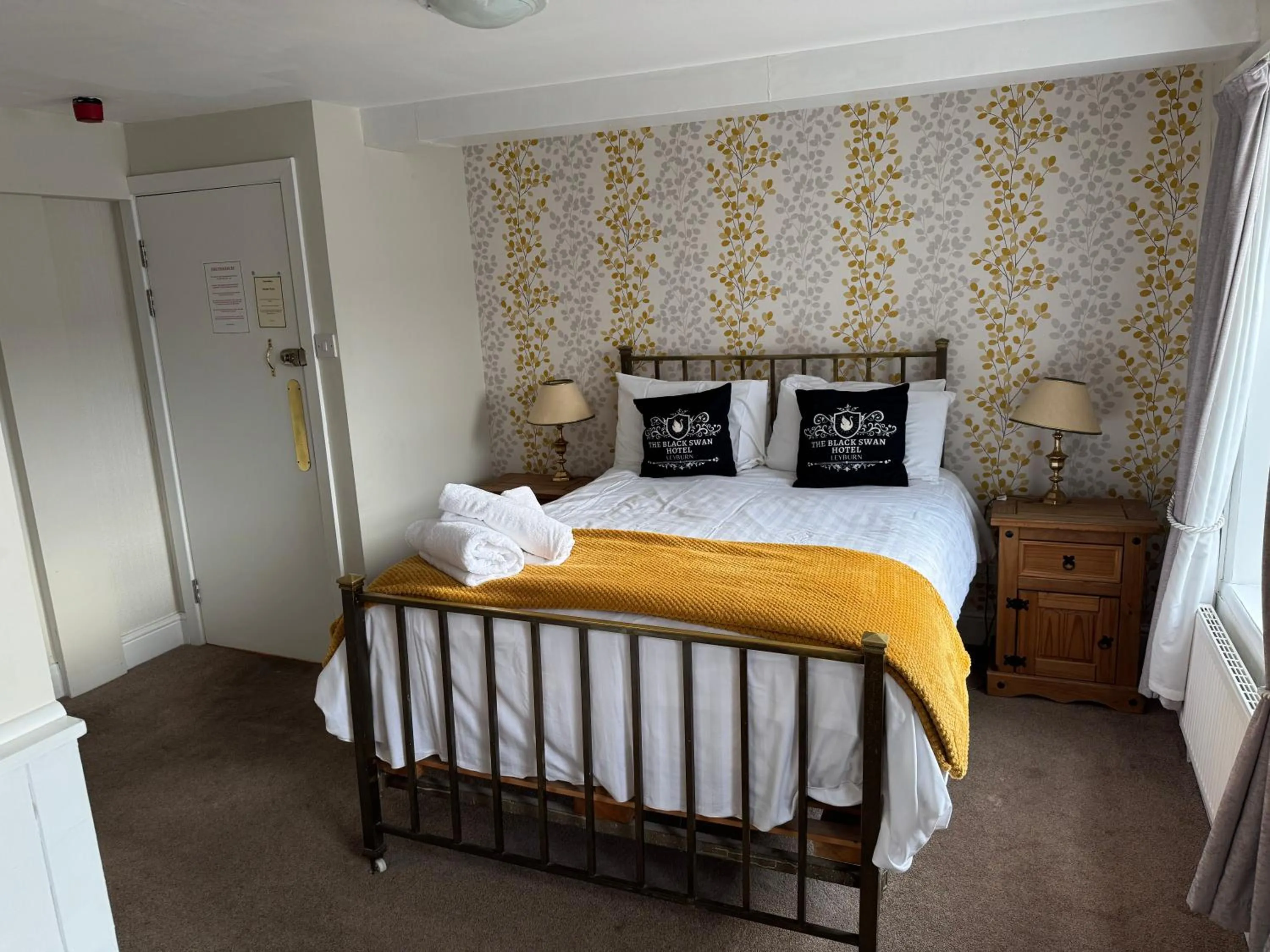 Bedroom in The Black Swan Hotel