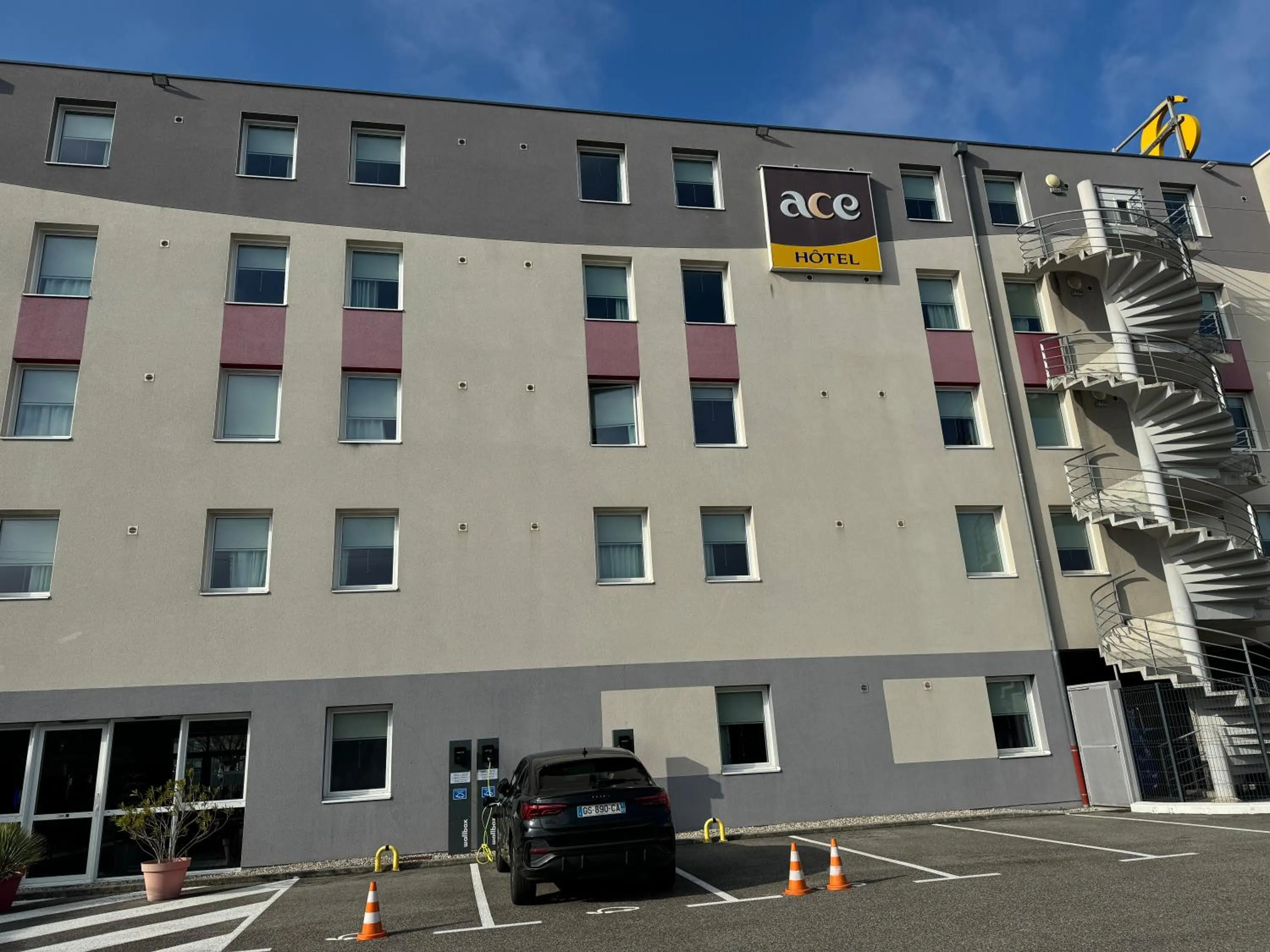 Property building in Ace Hotel Valence