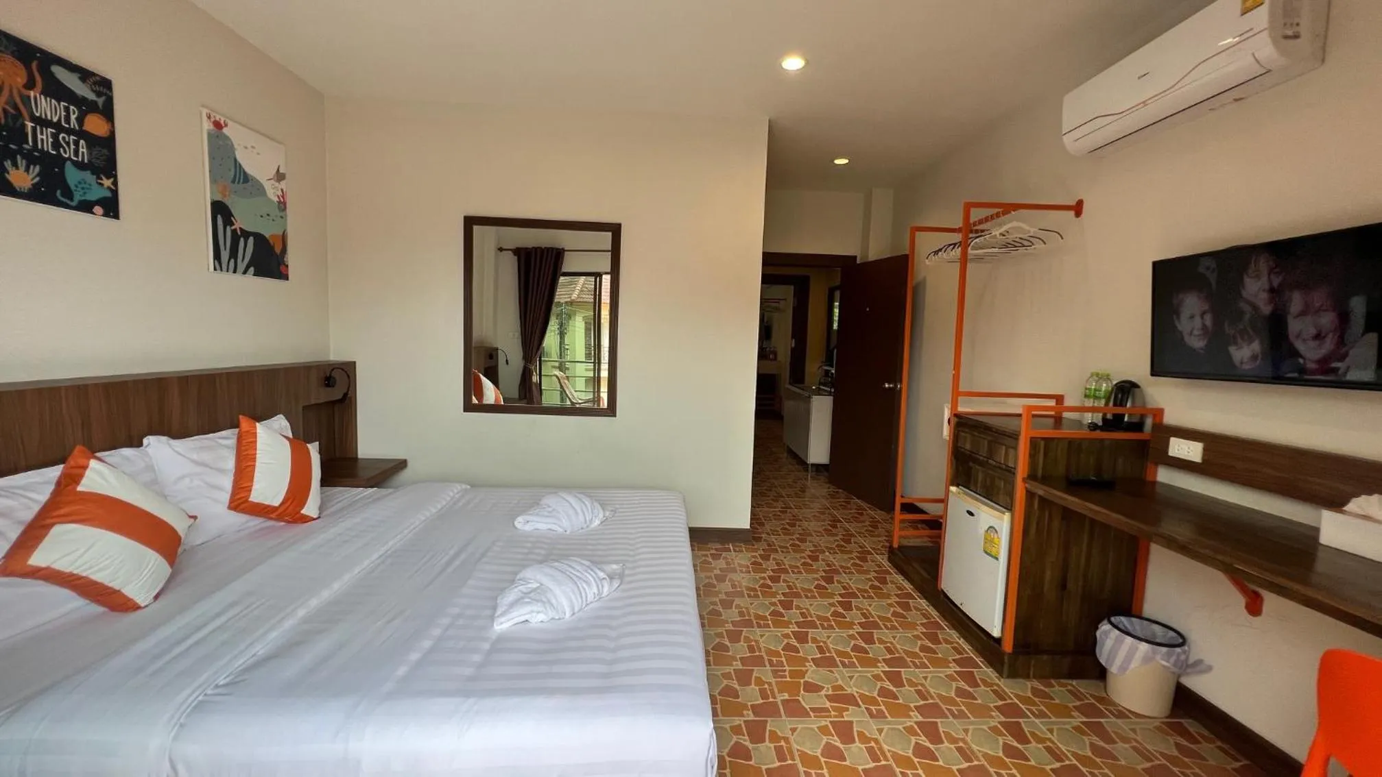 Bed in My Friend's House Karon