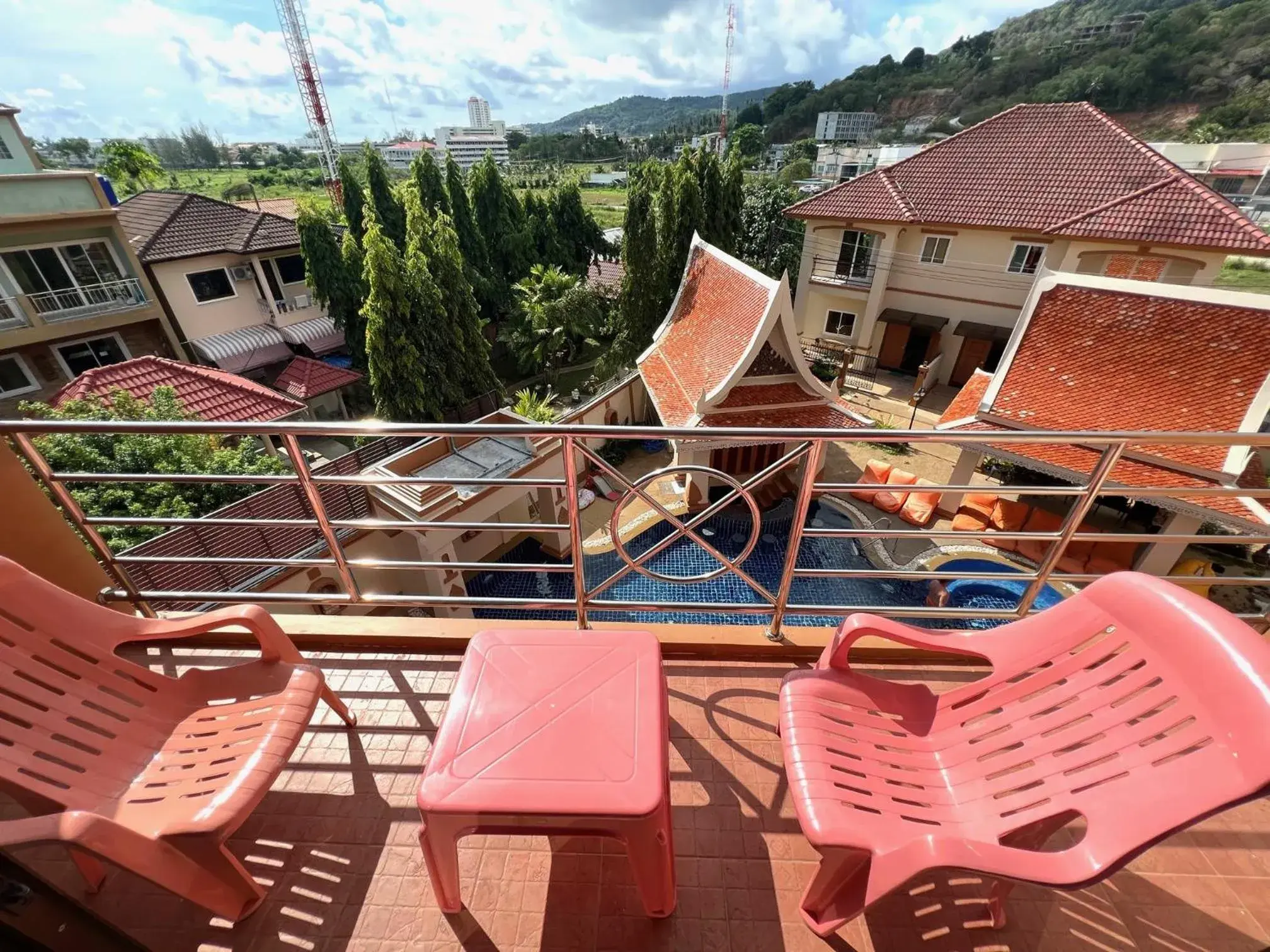 Twin Room with Balcony in My Friend's House Karon Twin Room with Balcony in My Friend's House Karon