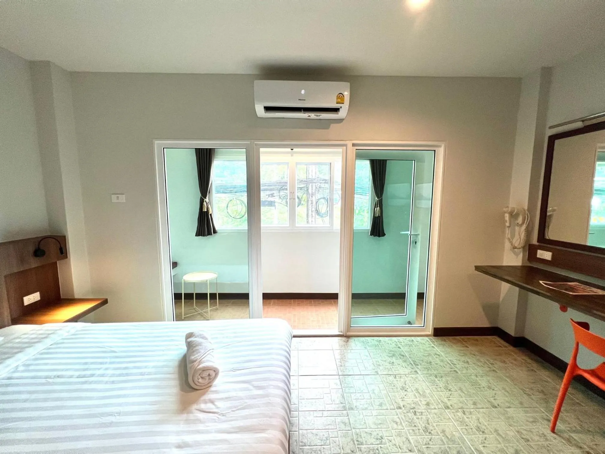 Bed in My Friend's House Karon