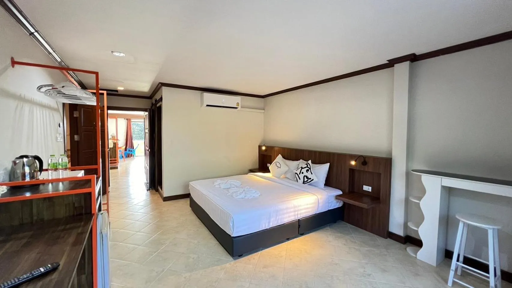 Bed in My Friend's House Karon