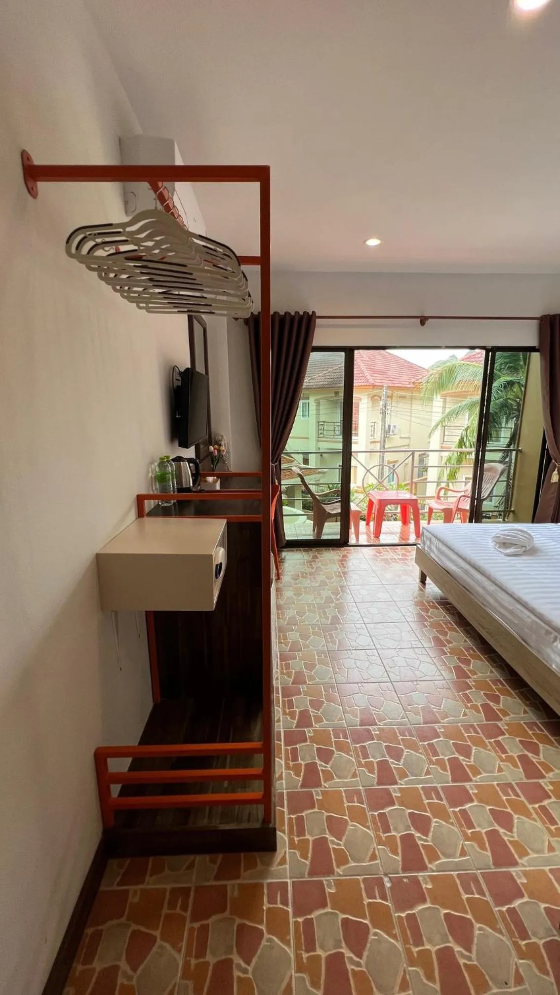 Bed in My Friend's House Karon