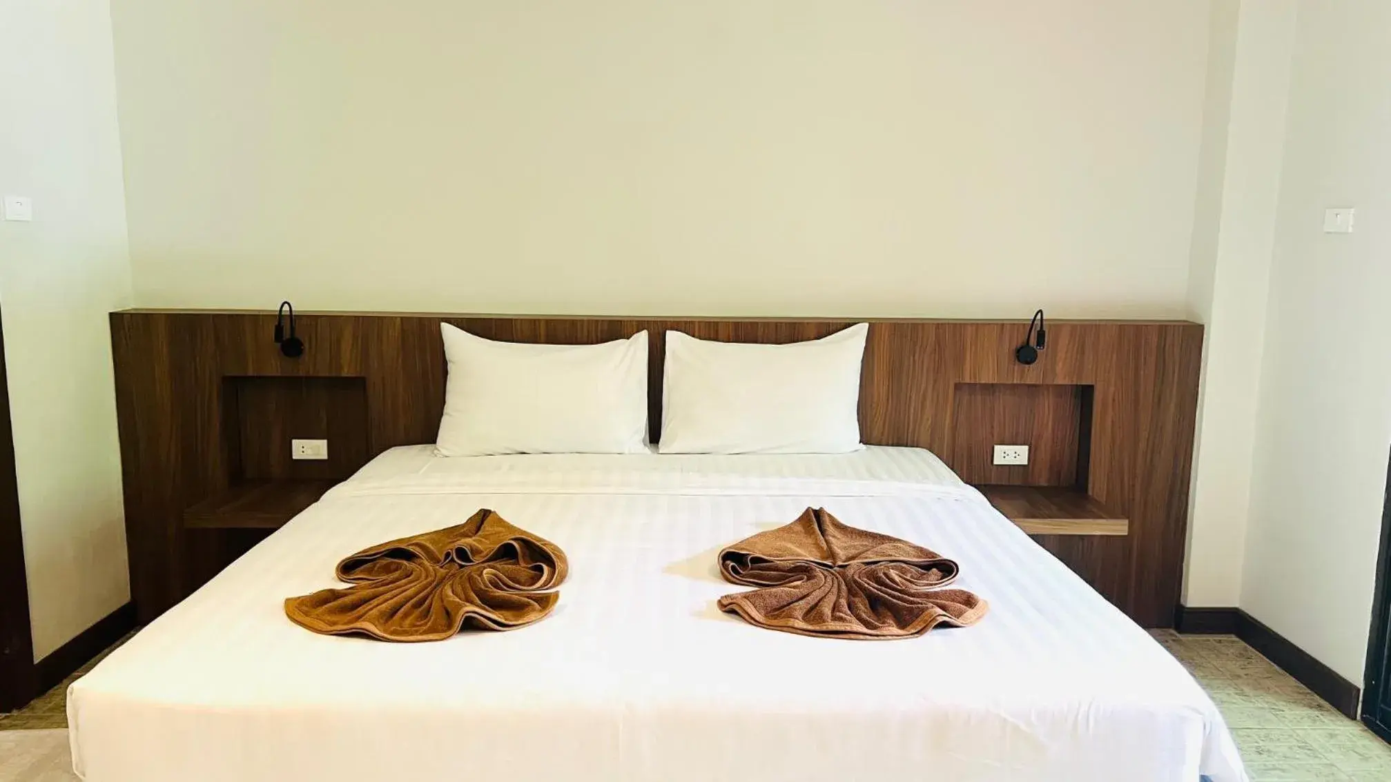 Double Room in My Friend's House Karon Double Room in My Friend's House Karon