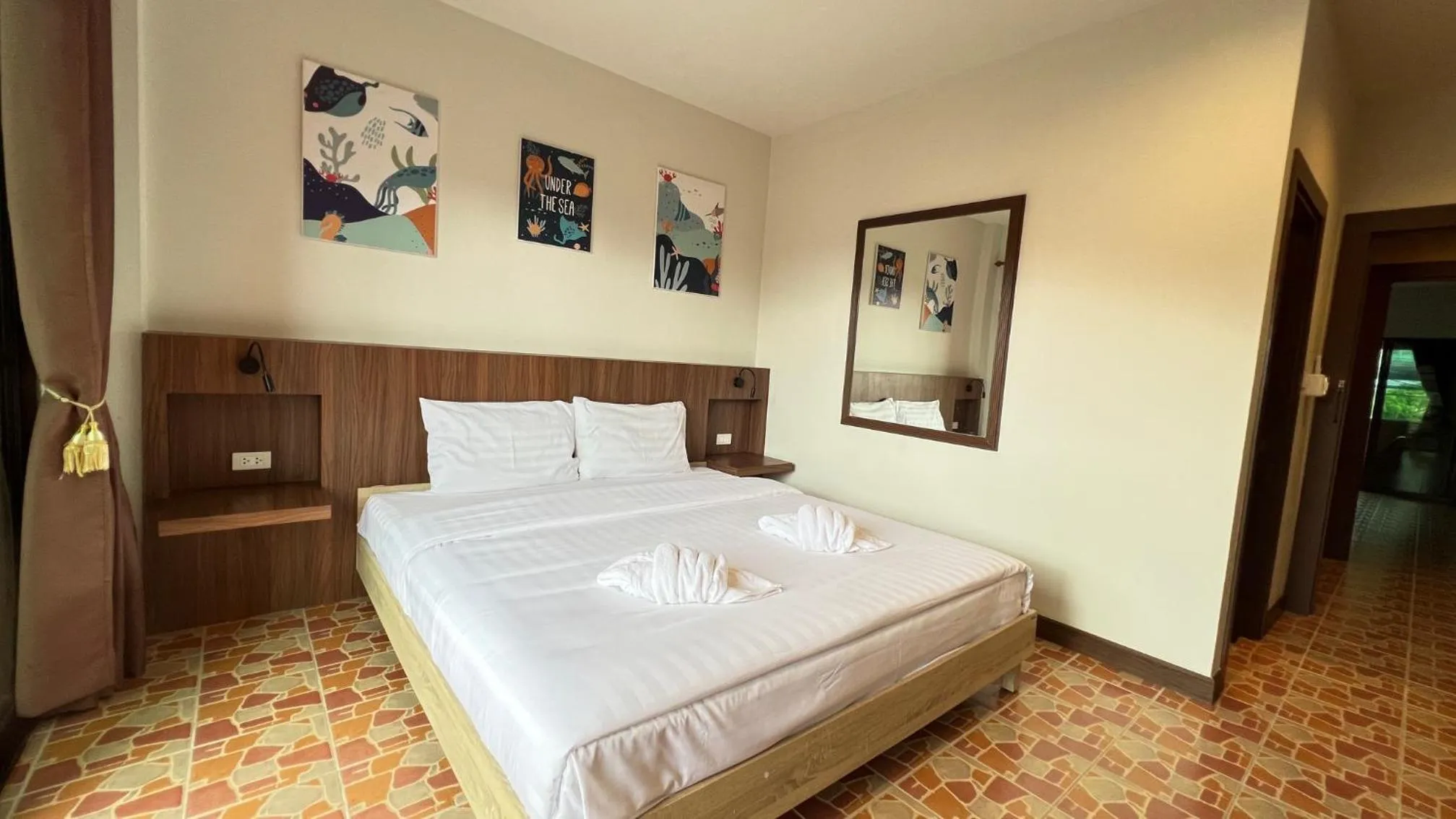 Bed in My Friend's House Karon