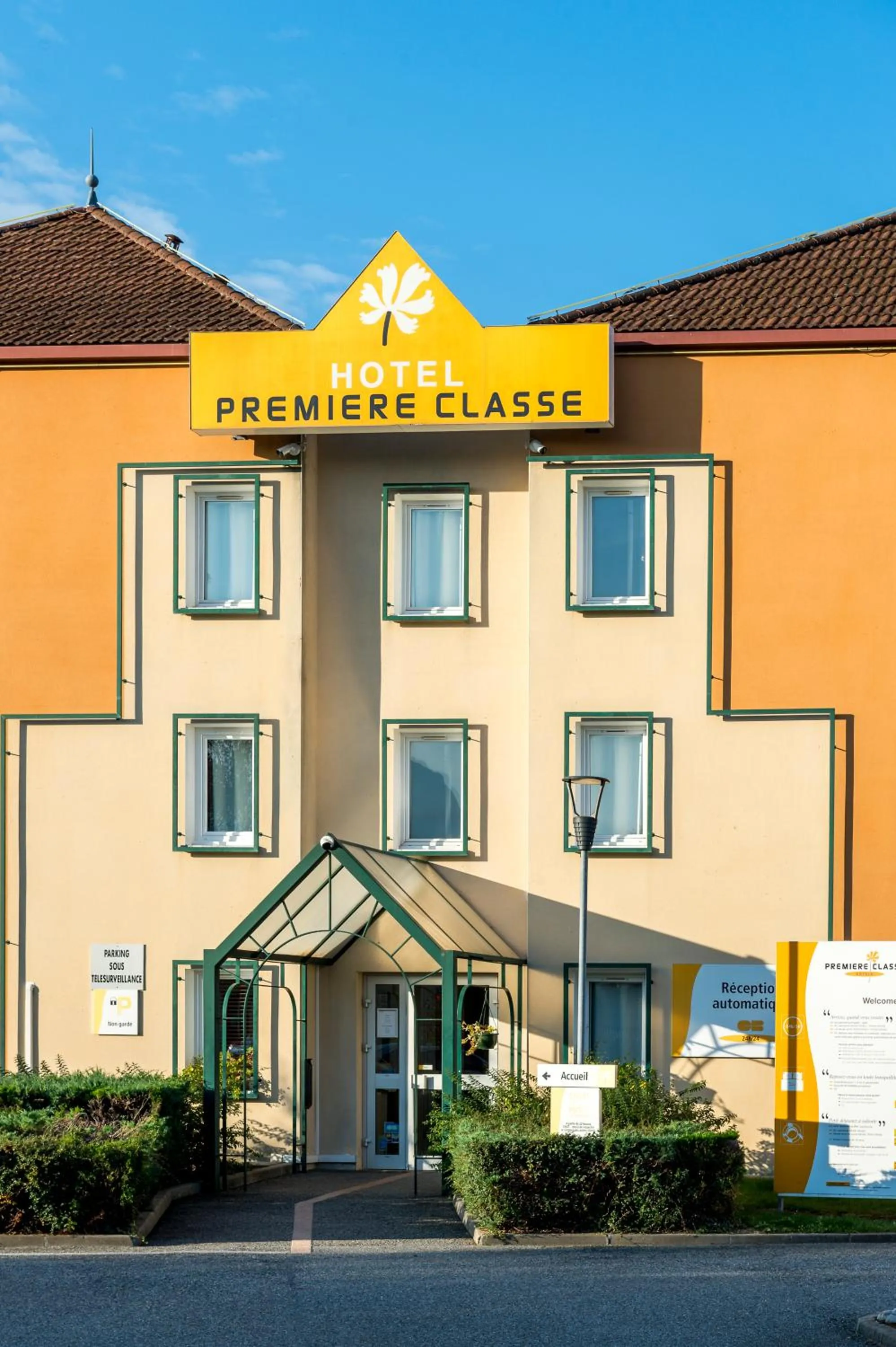 Property building in Premiere Classe Annecy Nord - Epagny