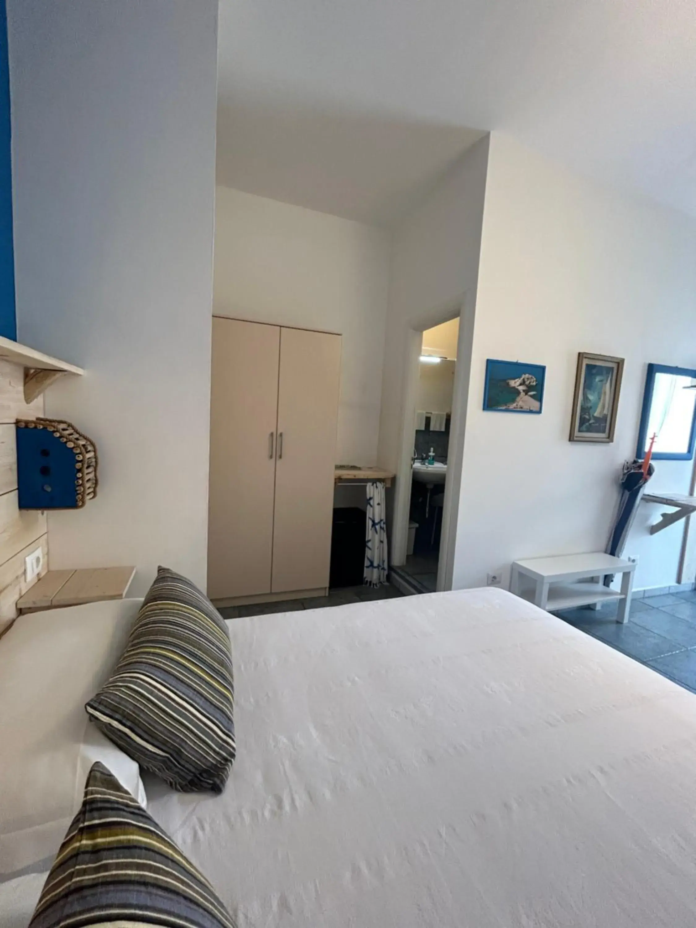 Photo of the whole room, Bed in Arcobaleno Tropea centro Photo of the whole room, Bed in Arcobaleno Tropea centro