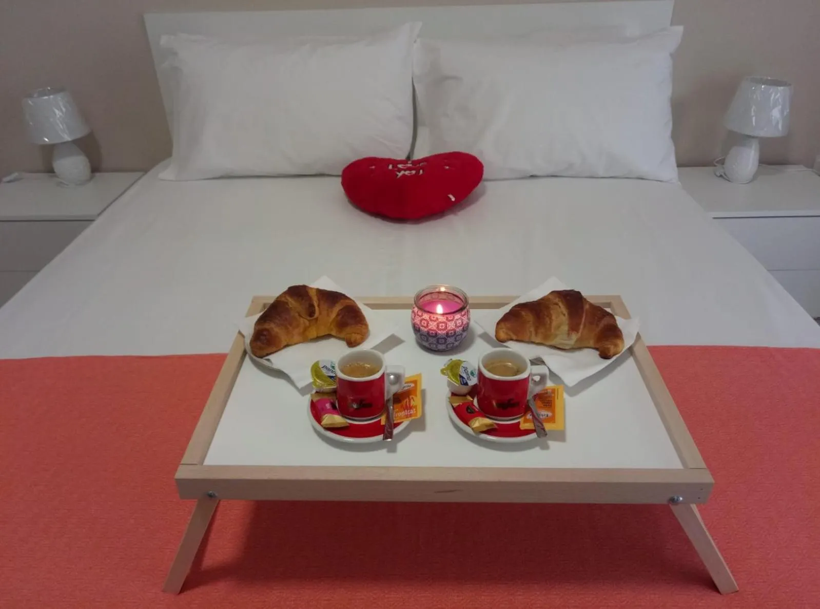 Food and drinks, Bed in Daniela B&B