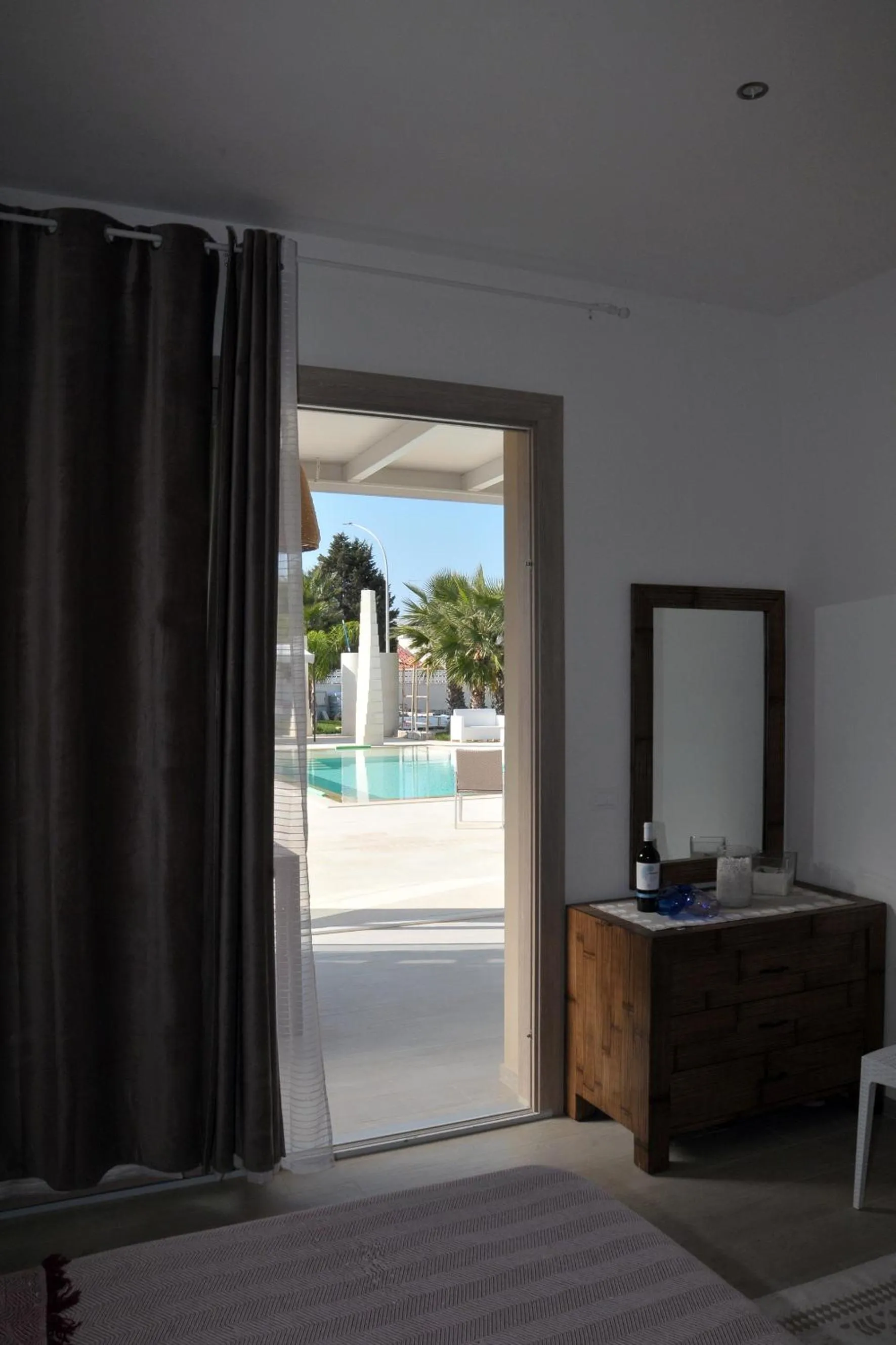 Pool view in Sant Isidoro suite