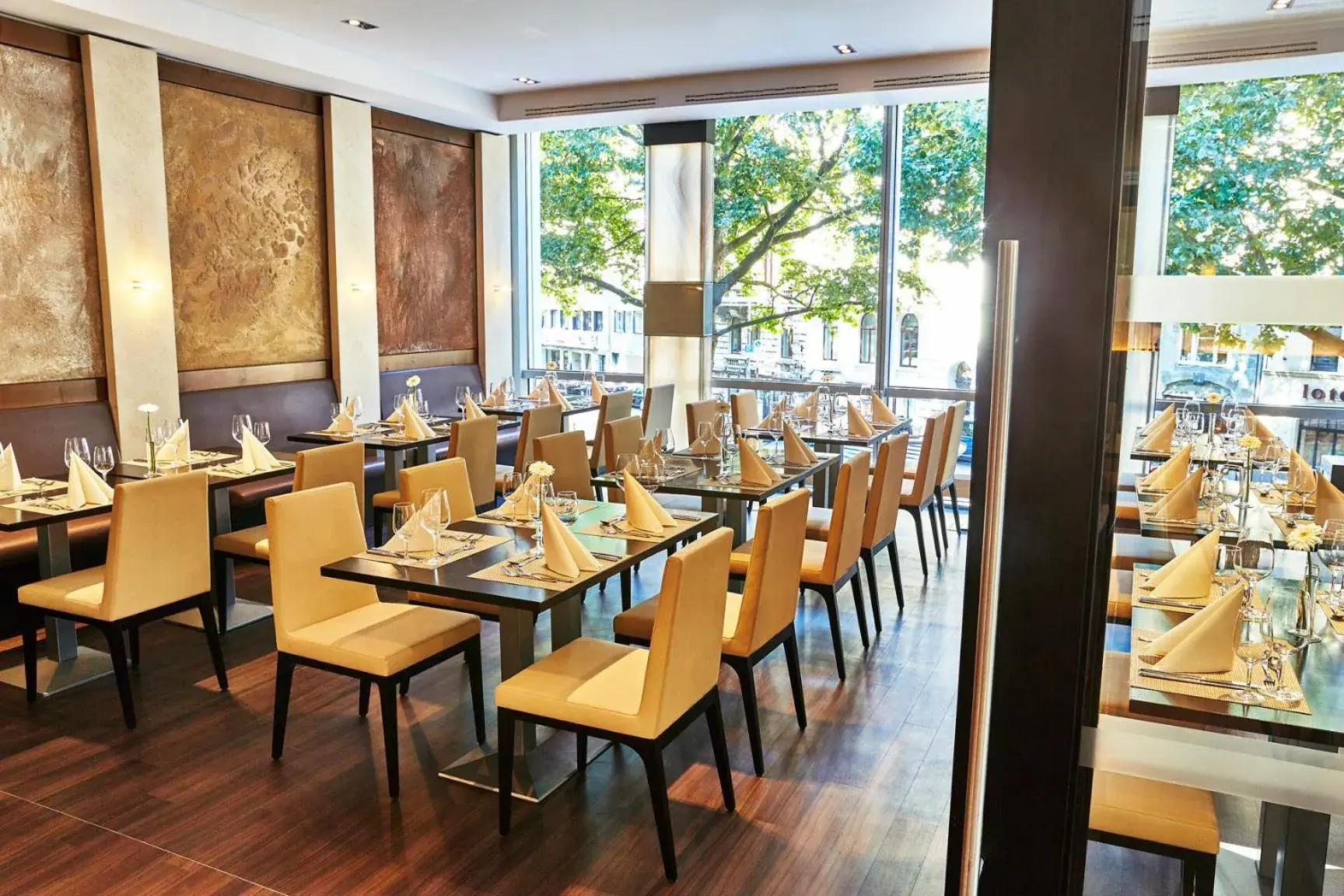 Buffet breakfast in Steigenberger Hotel Köln Buffet breakfast in Steigenberger Hotel Köln